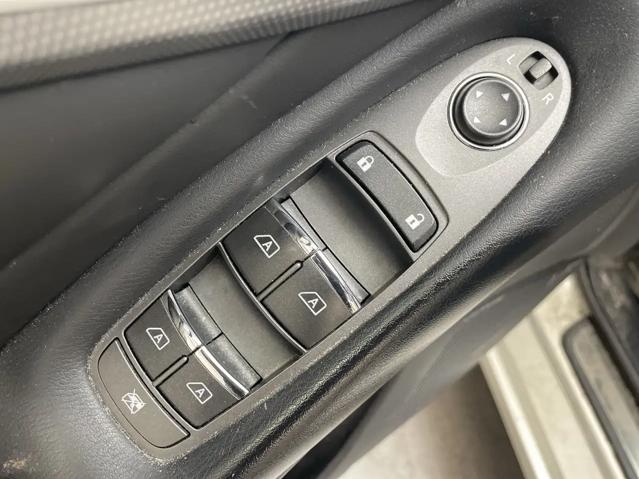 Infiniti Q50 photo Infiniti Q50