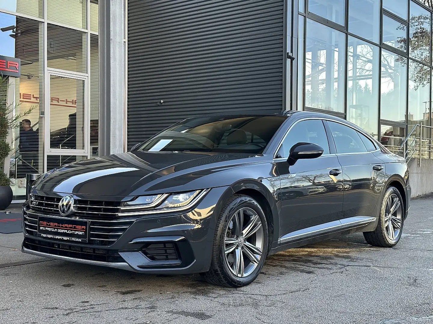Volkswagen Arteon 2,0 TSI R-Line DSG / RFK / SZH / 18" Grau - 2