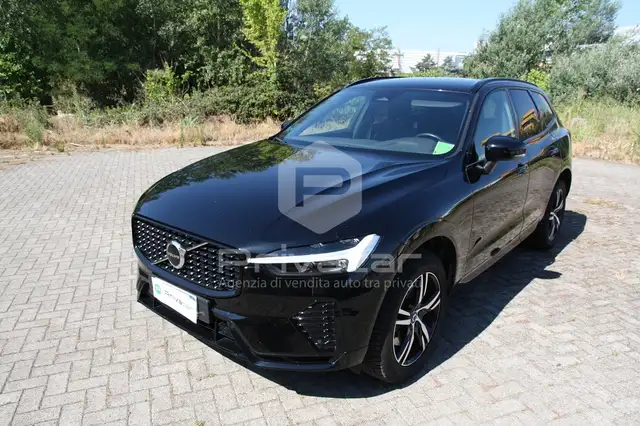 Volvo XC60 XC60 B4 (d) AWD automatico Plus Dark