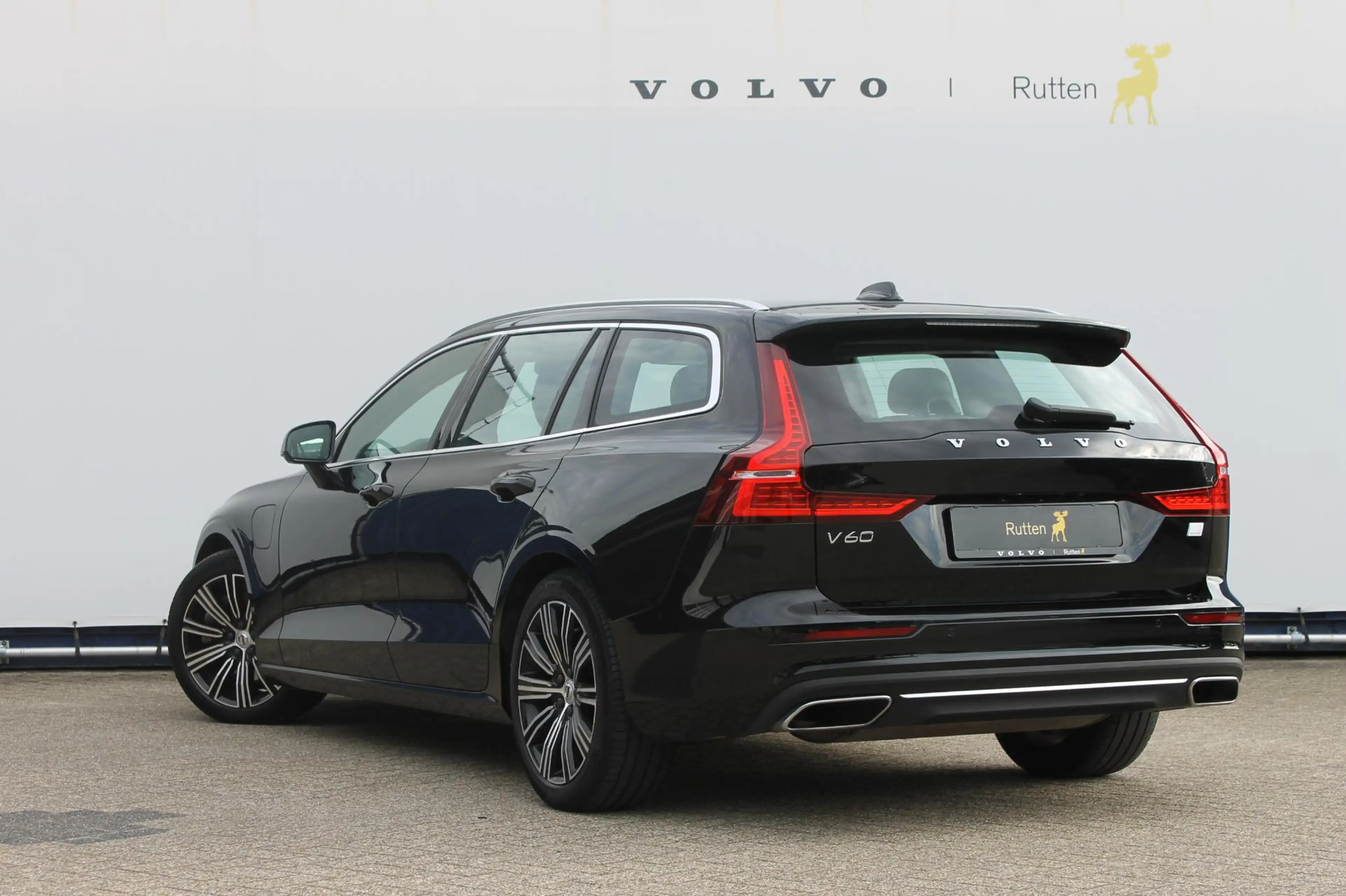 Volvo V60 T6 340PK Automaat Recharge AWD Business Pro Road S — photo 6