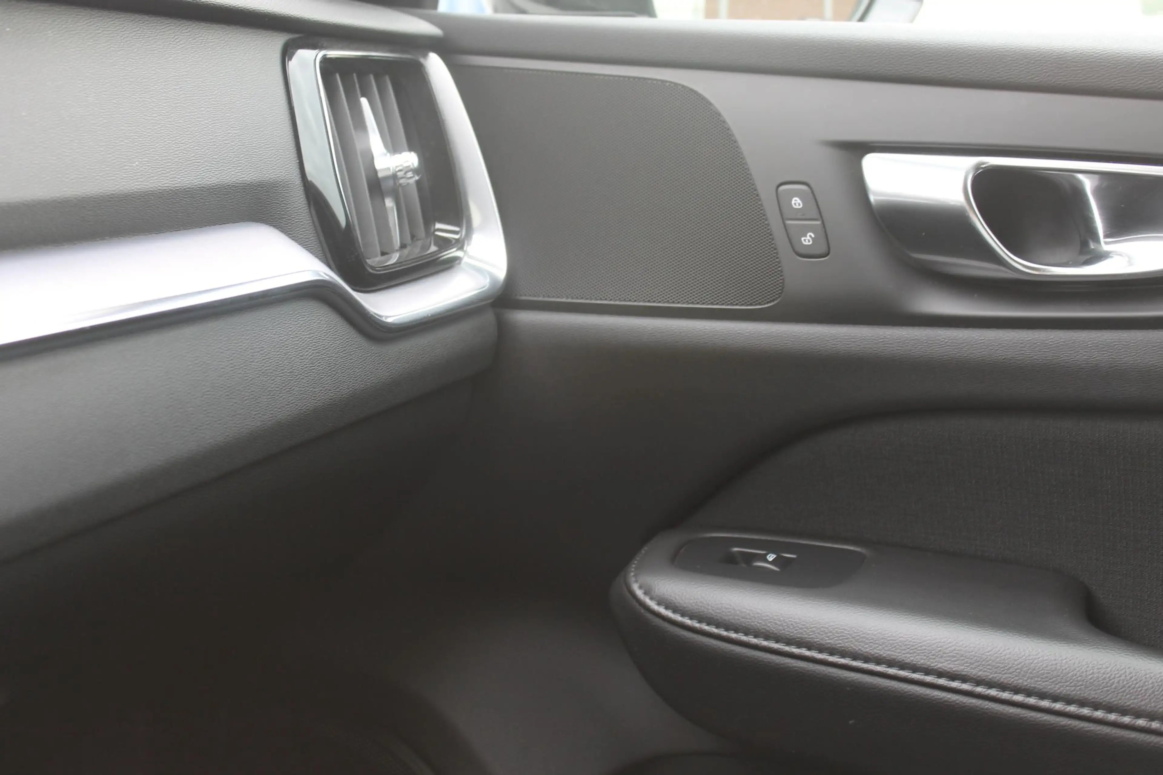 Volvo V60 T6 340PK Automaat Recharge AWD Business Pro Road S — photo 13