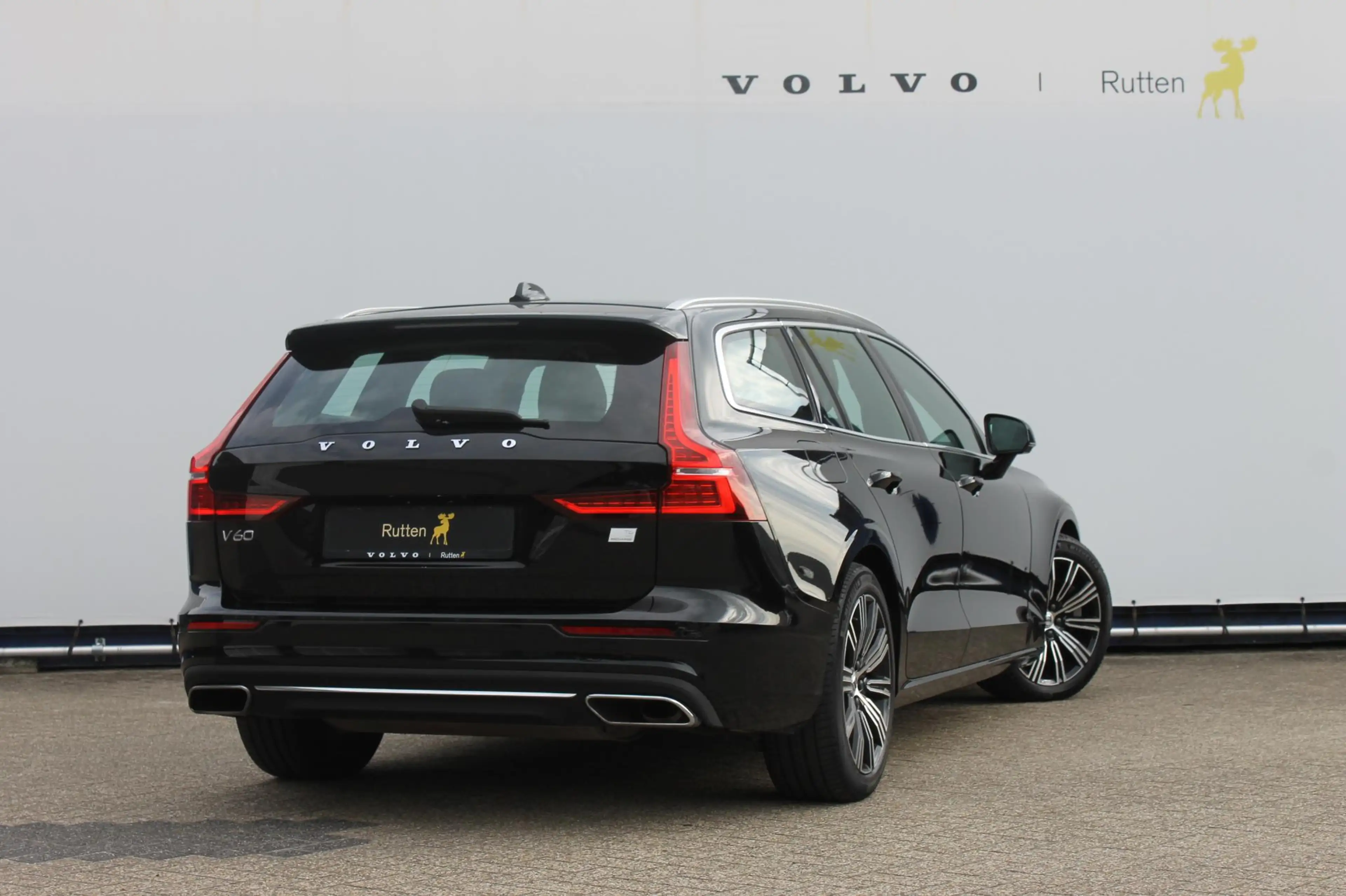 Volvo V60 T6 340PK Automaat Recharge AWD Business Pro Road S — photo 8