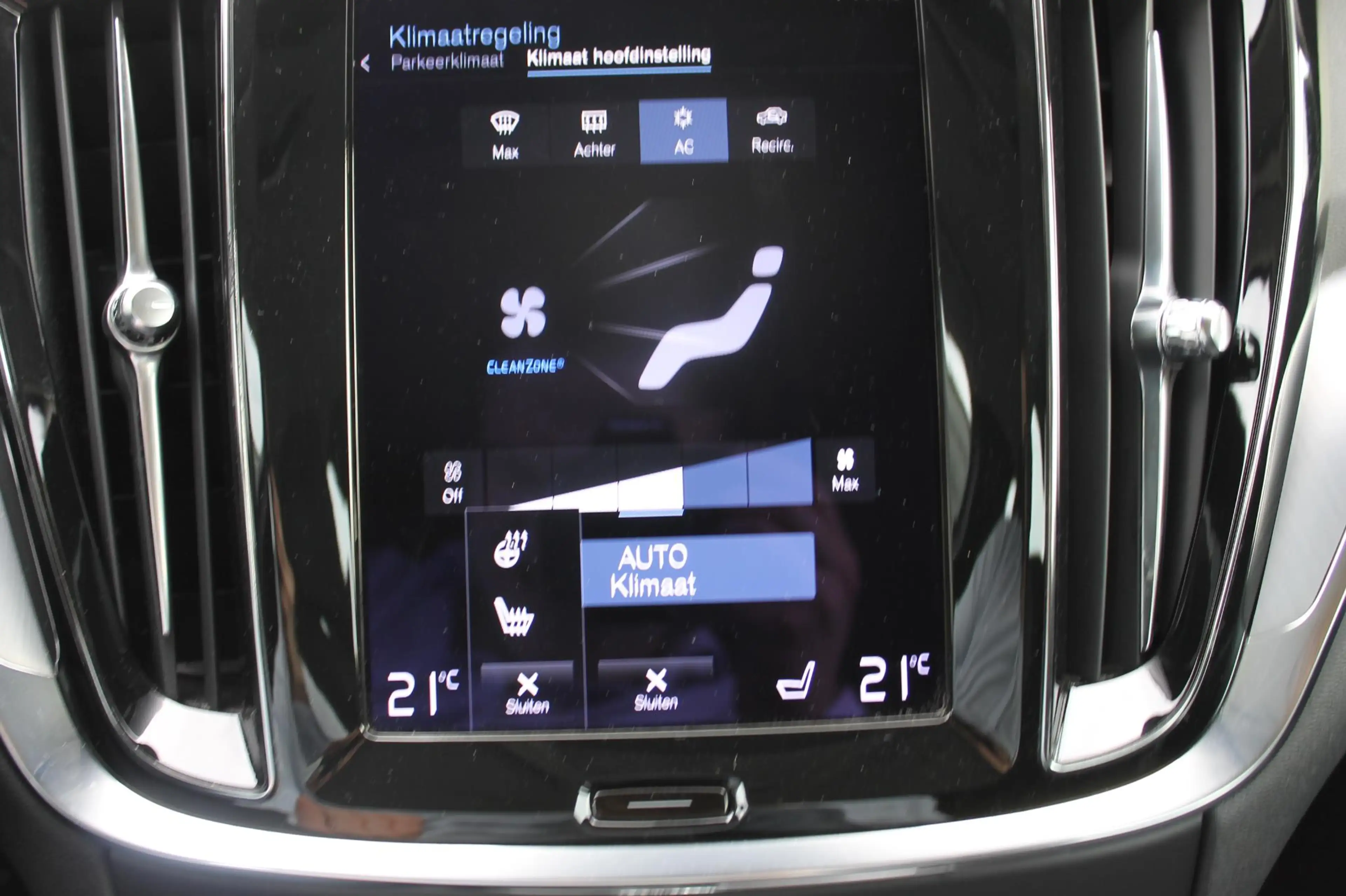 Volvo V60 T6 340PK Automaat Recharge AWD Business Pro Road S — photo 29