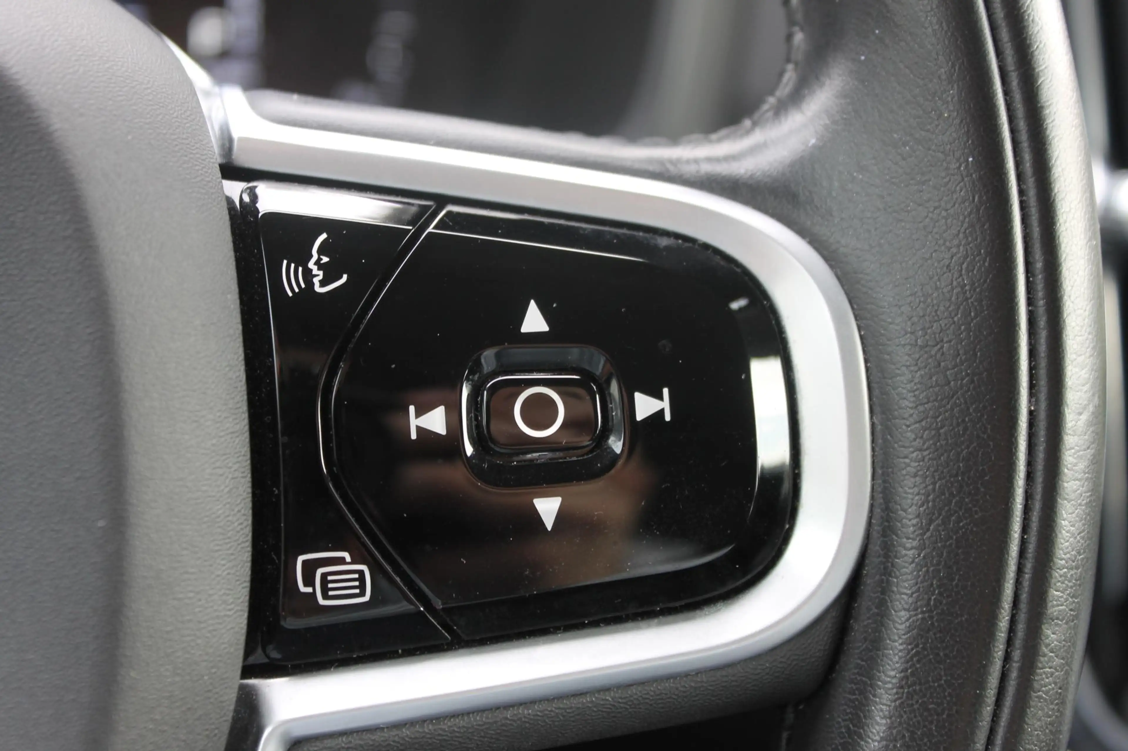 Volvo V60 T6 340PK Automaat Recharge AWD Business Pro Road S — photo 17