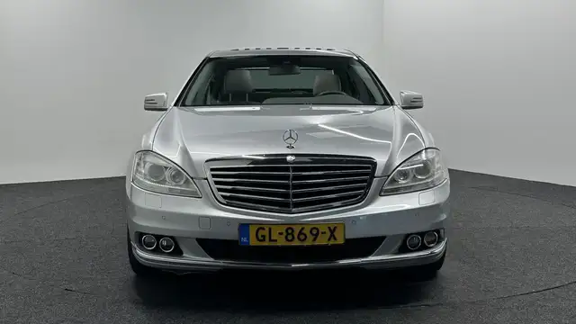 Mercedes-Benz S-Class view 6