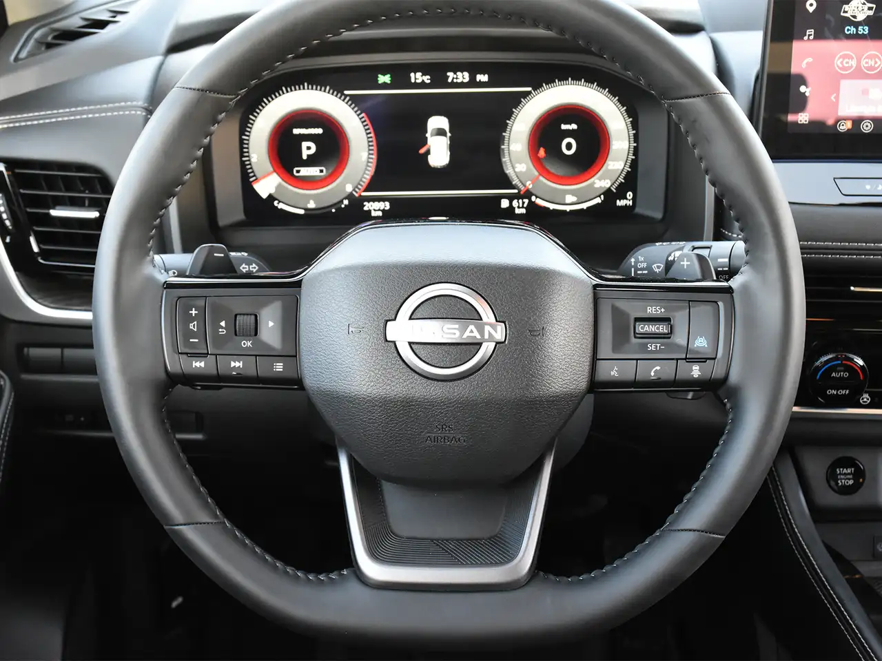 Nissan Rogue снимка Nissan Rogue