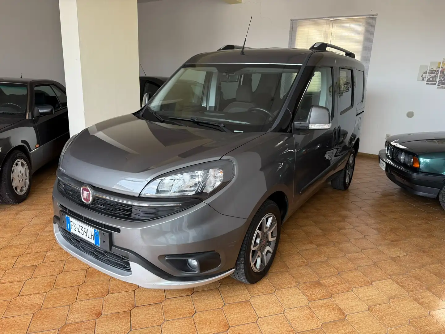 Fiat Doblo 1.6 mjt 16v Trekking 120cv EURO6 Grigio - 1
