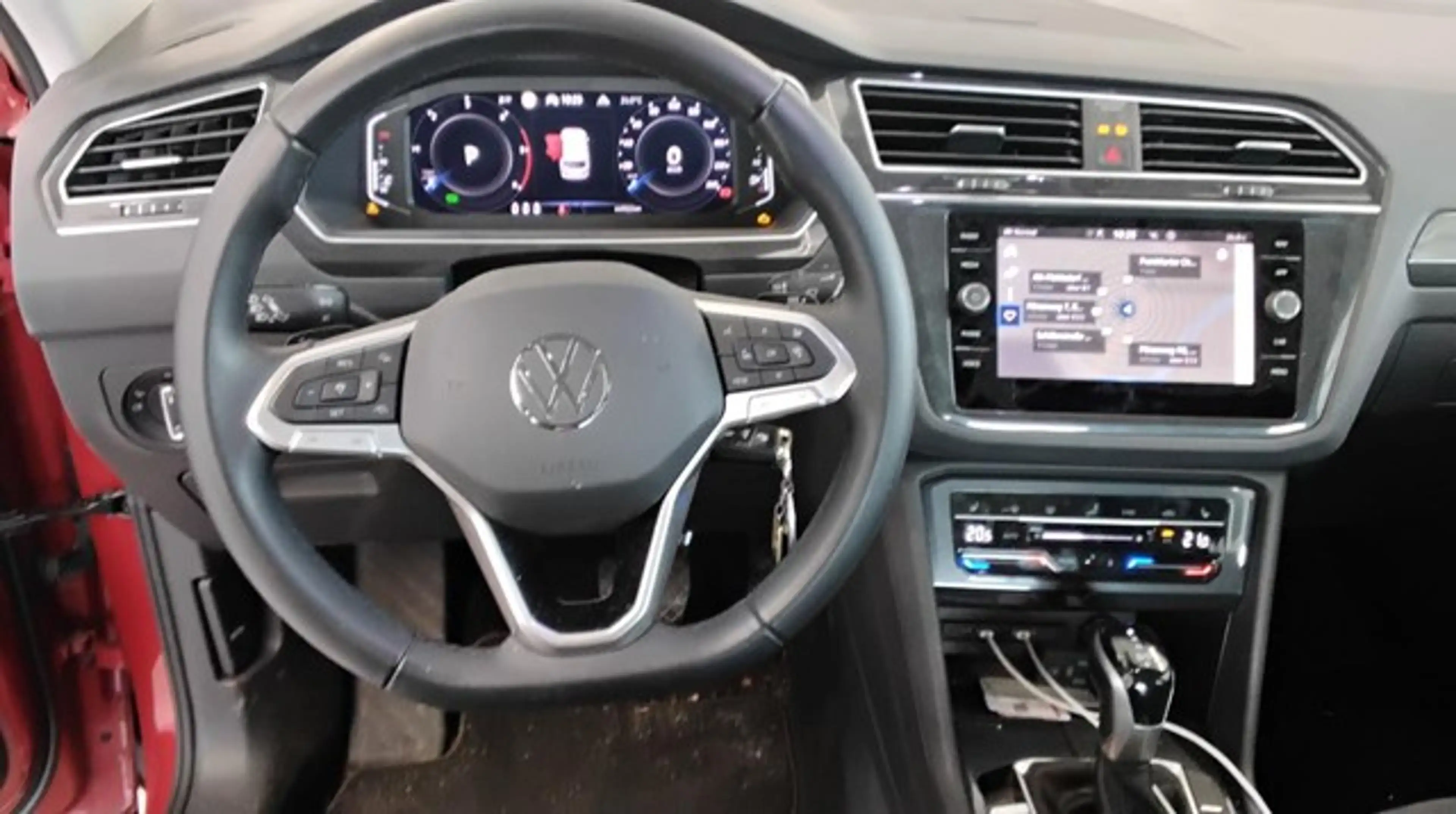 Volkswagen Tiguan 2.0TDI+DSG+4M+Elegance+ACC+Pano+AHK+AreaView+Pa... — photo 7