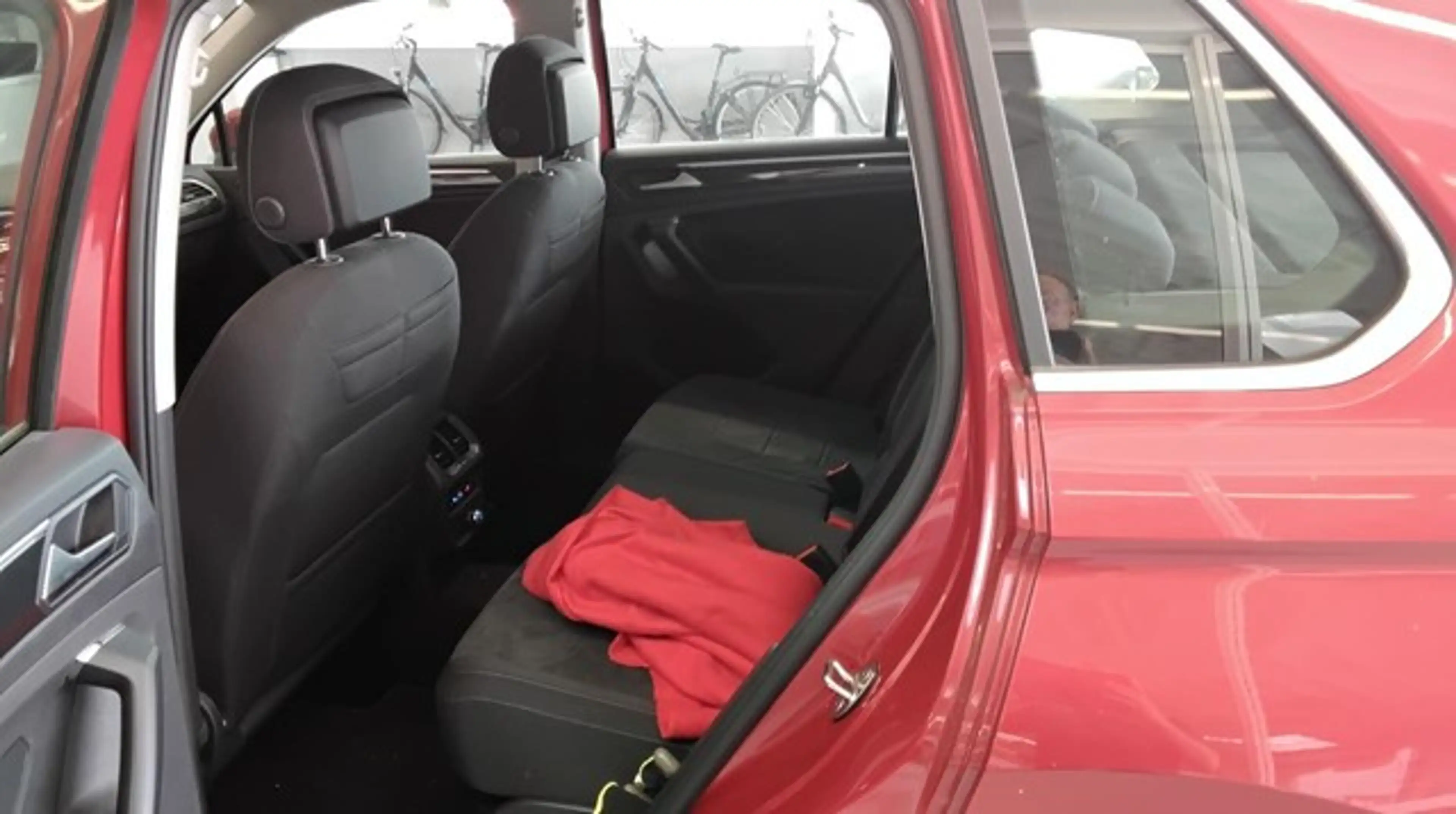 Volkswagen Tiguan 2.0TDI+DSG+4M+Elegance+ACC+Pano+AHK+AreaView+Pa... — photo 6