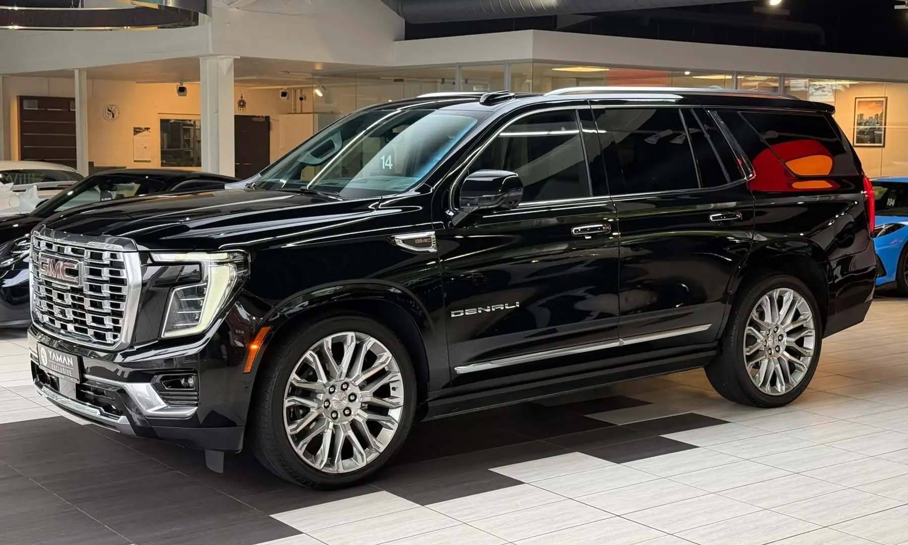 GMC Yukon Denali Pano 24" Zoll ENTERTAINMENT Schwarz - 2