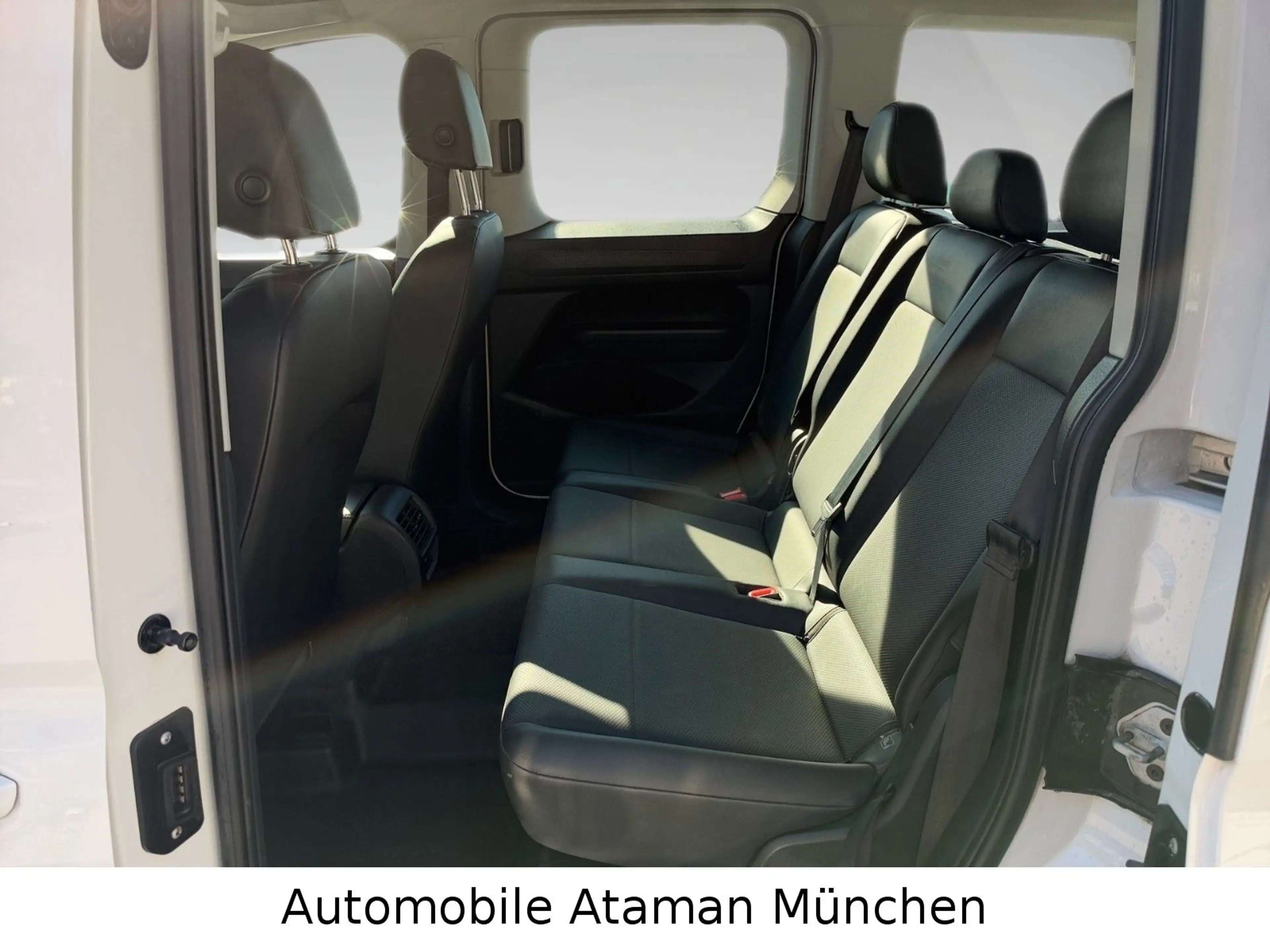 Volkswagen Caddy 2.0 TDI / Klima / 5-Sitze / Leder / Navi — photo 14