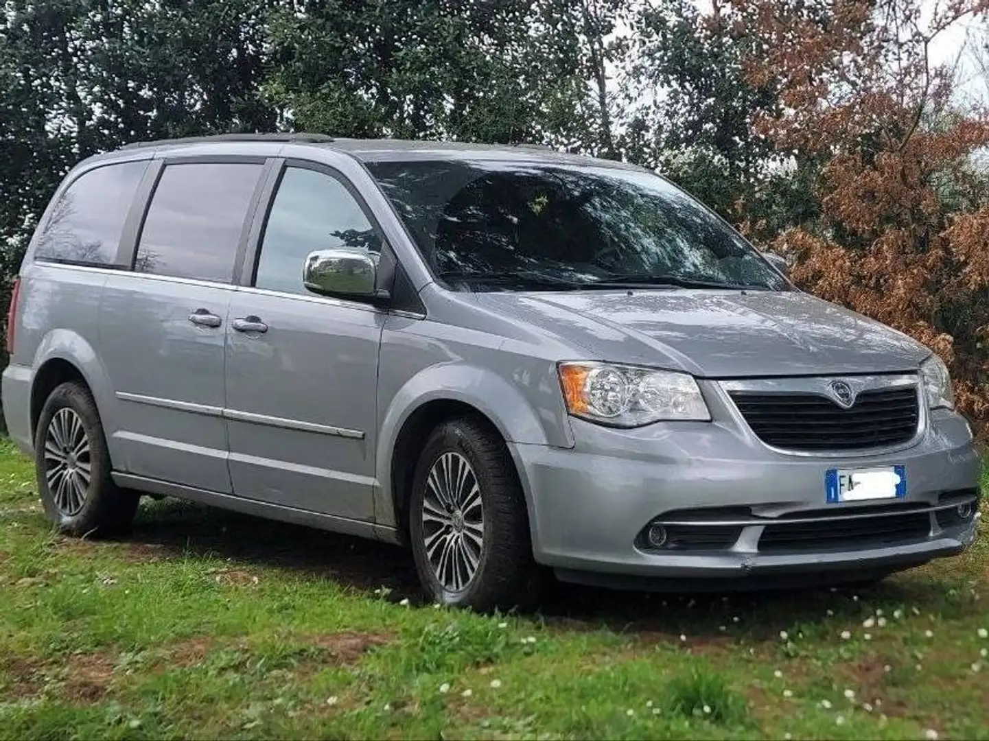 Lancia Voyager Voyager V 2.8L Silver 177cv(178) auto E5 Silber - 1