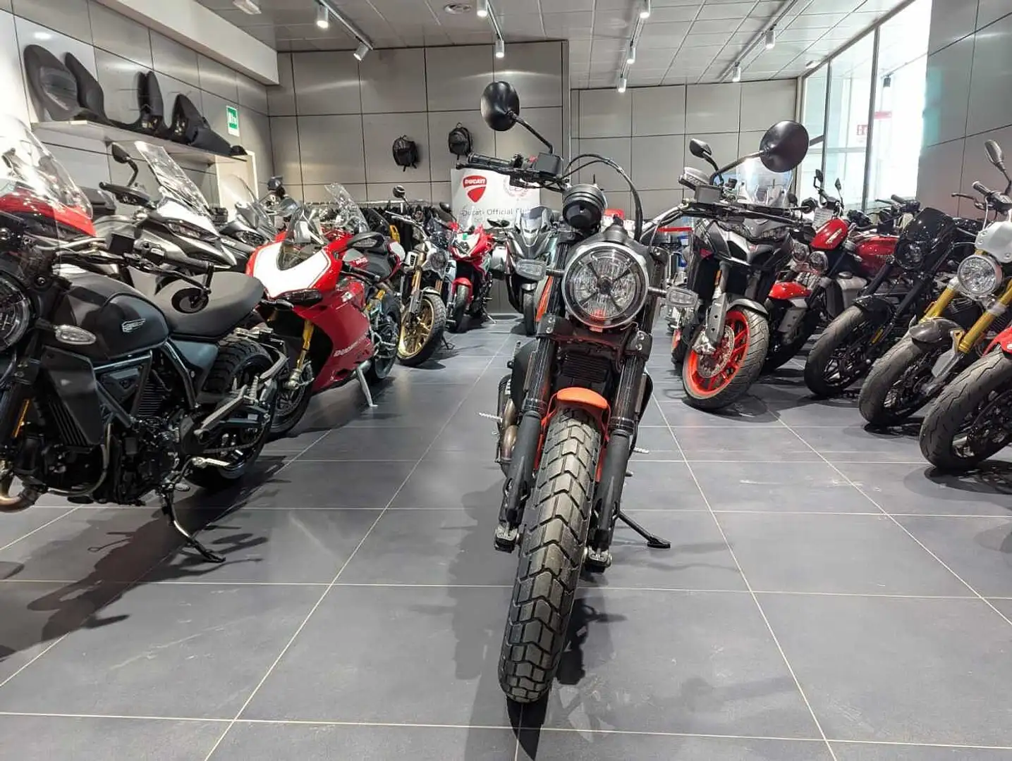 Ducati Scrambler ICON 800 Portocaliu - 2