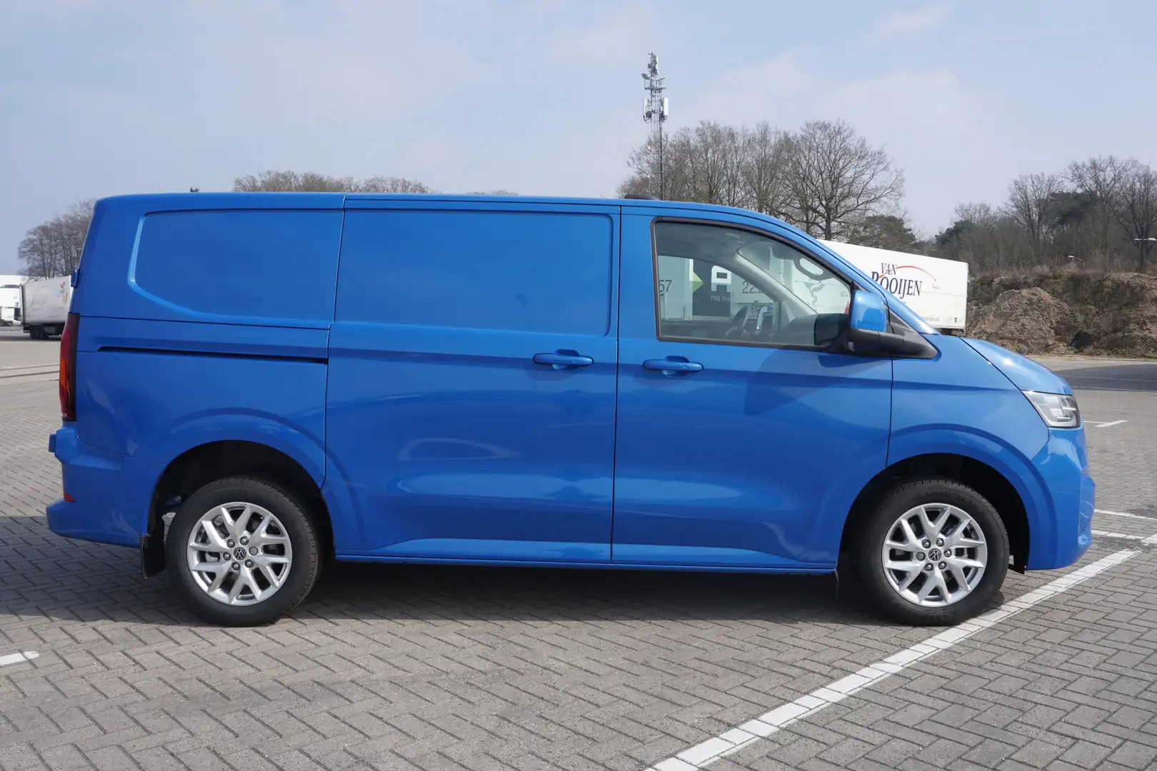 Volkswagen Transporter 2.0 TDI L1H1 30 Bulli 2.0 TDI L1H1 30 Bulli 170 pk Blau - 2