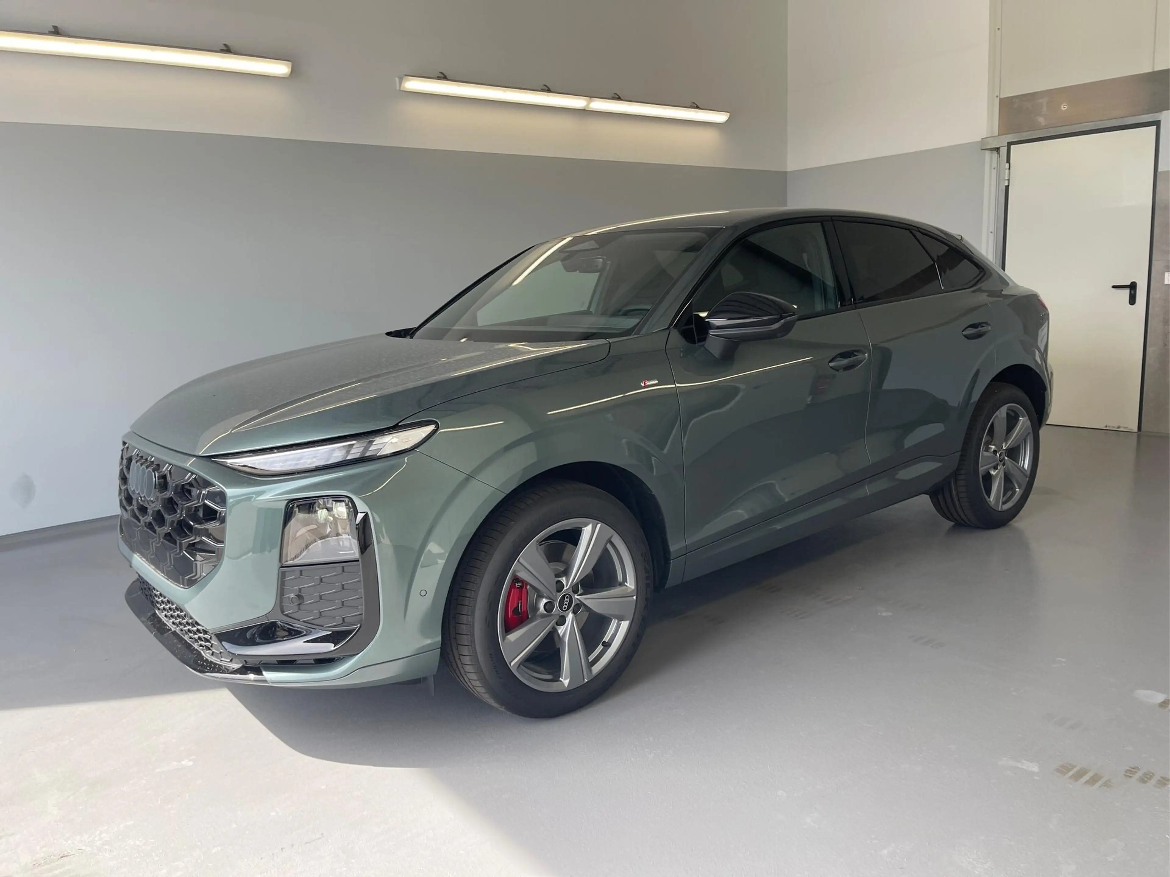 Audi Q3 Sportback NEU TFSI quattro S line TechPro+Matri...