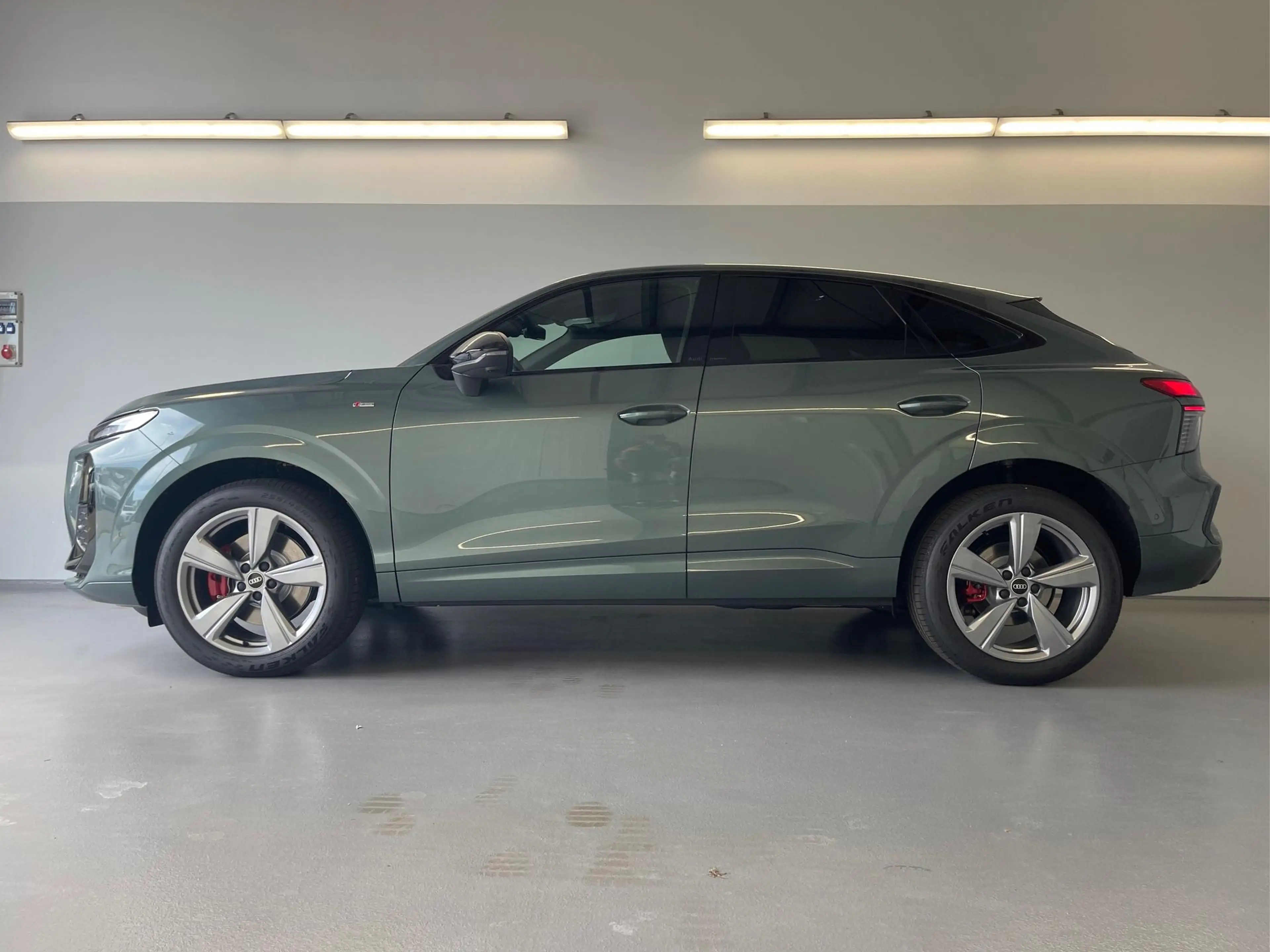 Audi Q3 Sportback NEU TFSI quattro S line TechPro+Matri... — photo 3