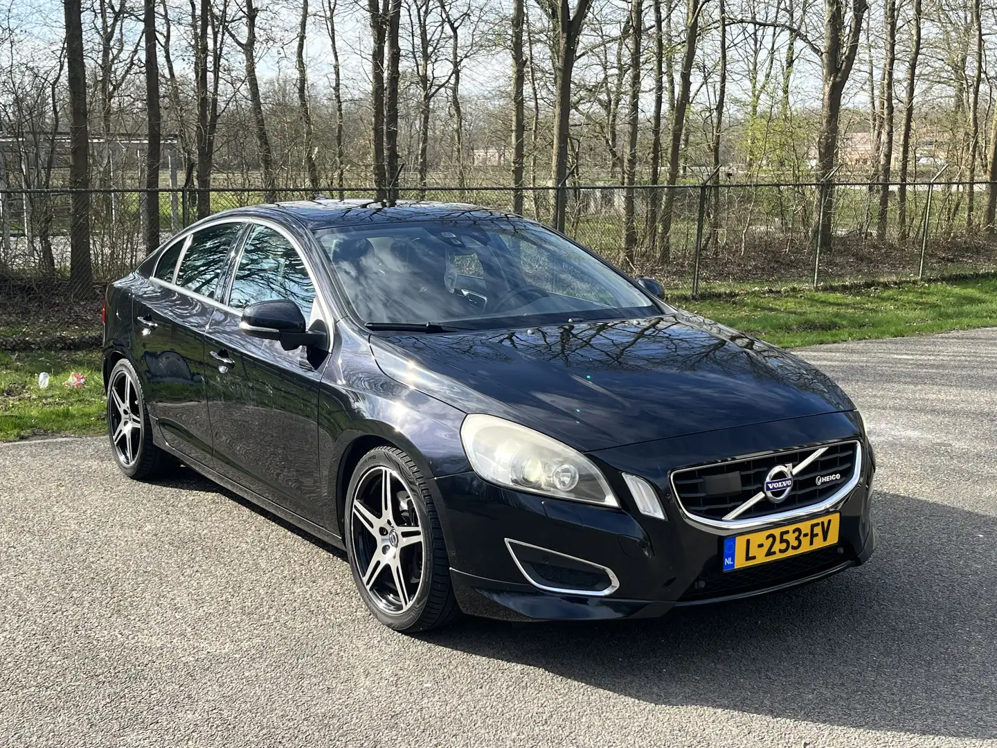 Volvo S60 3.0 T6 AWD Heico 330pk 47/100!!! Fekete - 1