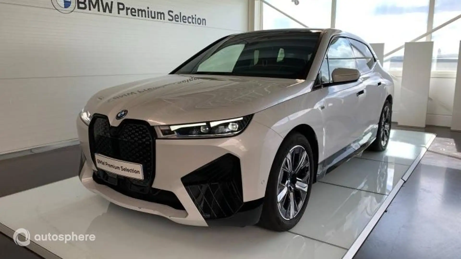 BMW iX M60 619ch - 1