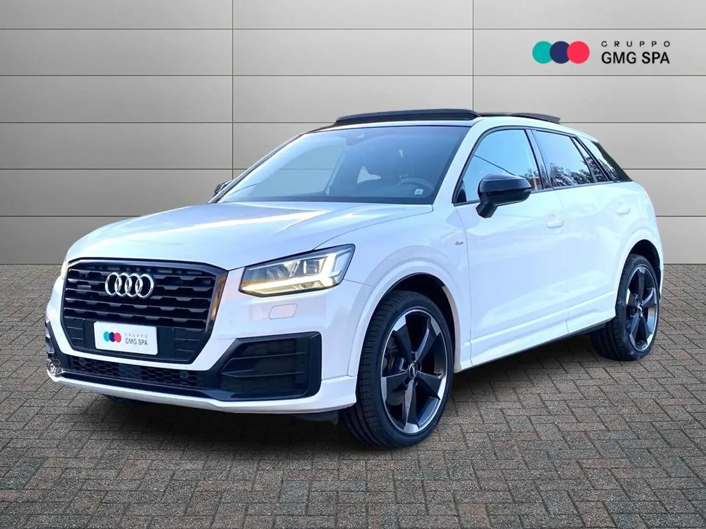Audi Q2 35 2.0 tdi Identity Black quattro 150cv s-tronic Bianco - 1