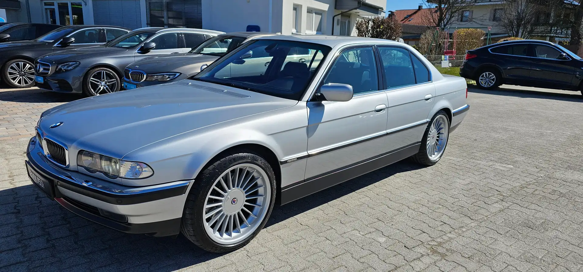 BMW 750 750i*E38*Aut.*Navi*Leder*TV*2xPDC*El.Sitze*Alpina* Argent - 2