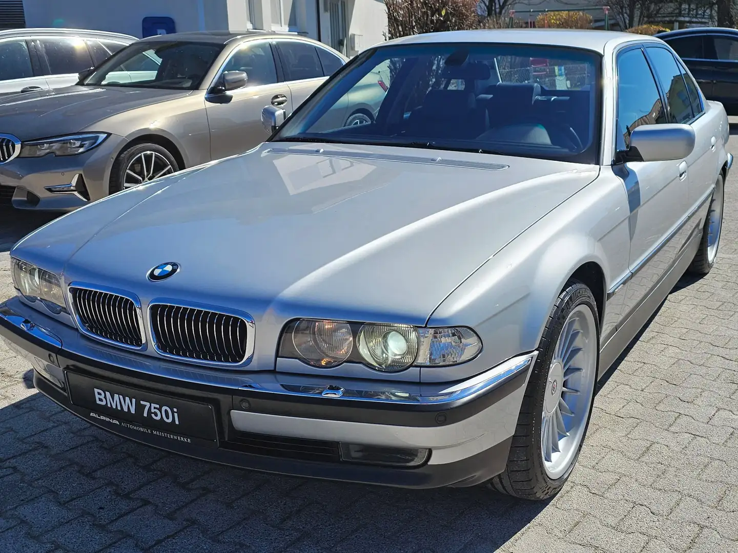 BMW 750 750i*E38*Aut.*Navi*Leder*TV*2xPDC*El.Sitze*Alpina* Srebrny - 1