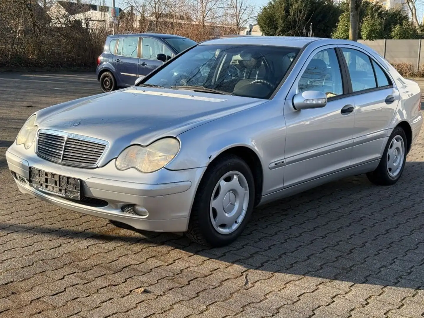 Mercedes-Benz C 180 CLASSIC*KLIMAAUTOM*NUR 88.TKM*TOP ANGEBOT* Argintiu - 1
