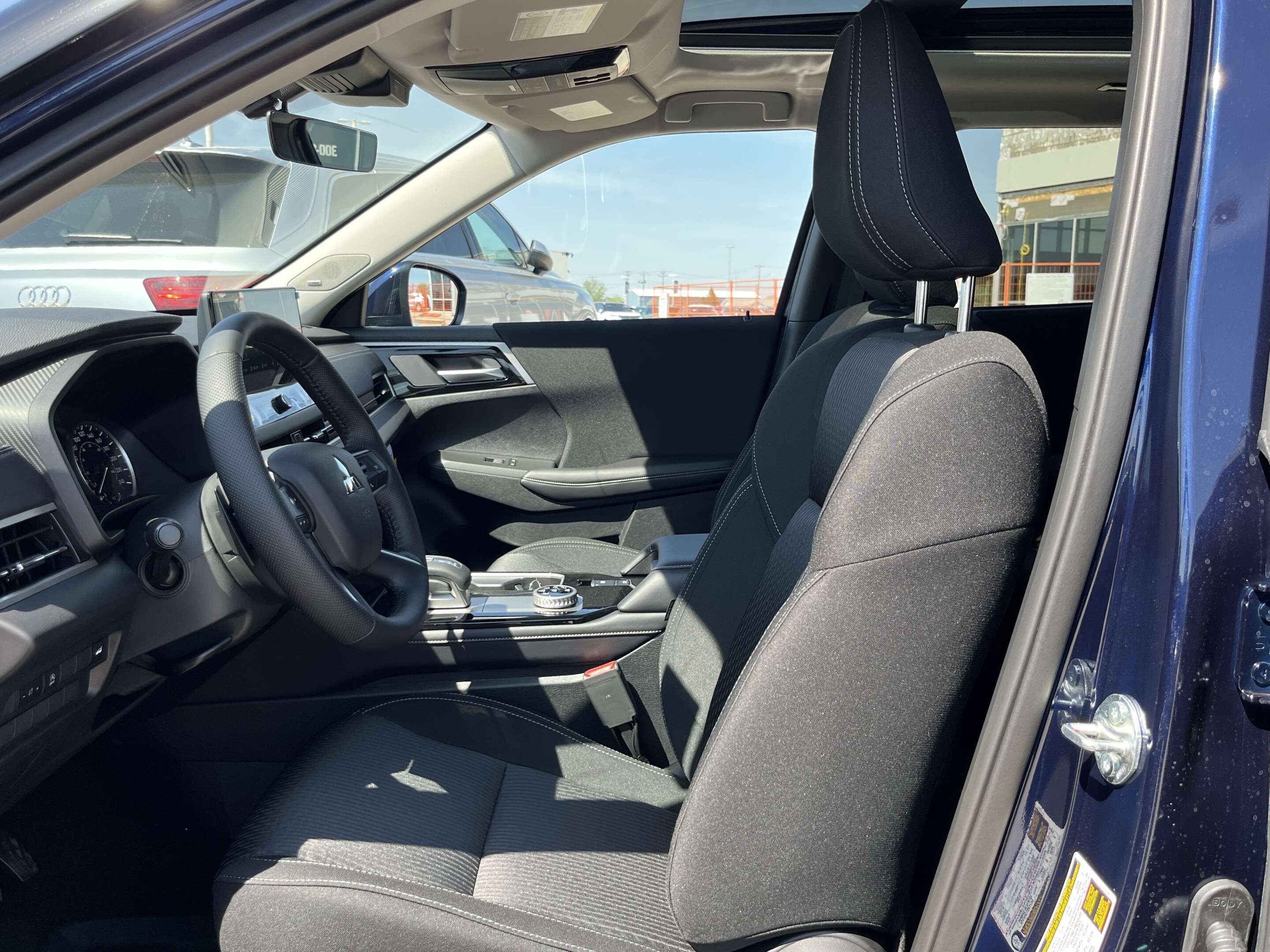 Blue 2026 Mitsubishi Outlander SUV / Crossover Front-Wheel Drive Continuously Variable Transmission