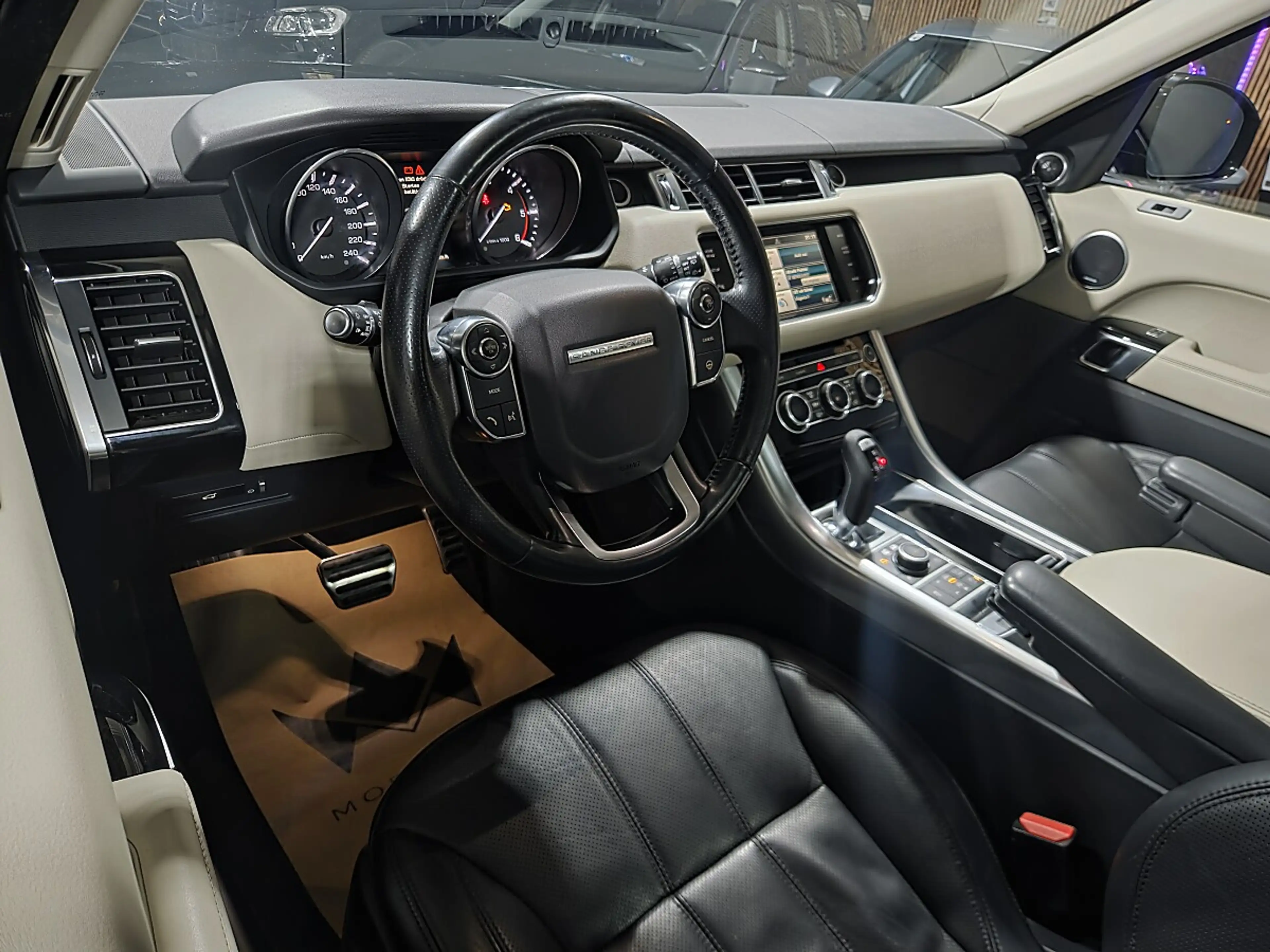 Land Rover Range Rover Sport 3,0 SDV6 HSE — photo 13