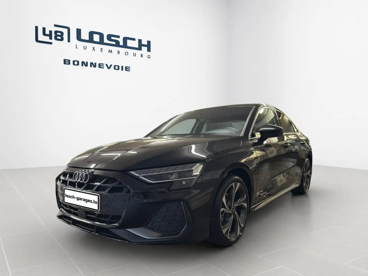 Audi A3 Limousine S line Schwarz - 1