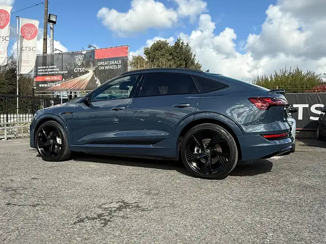 Audi E-Tron view 13
