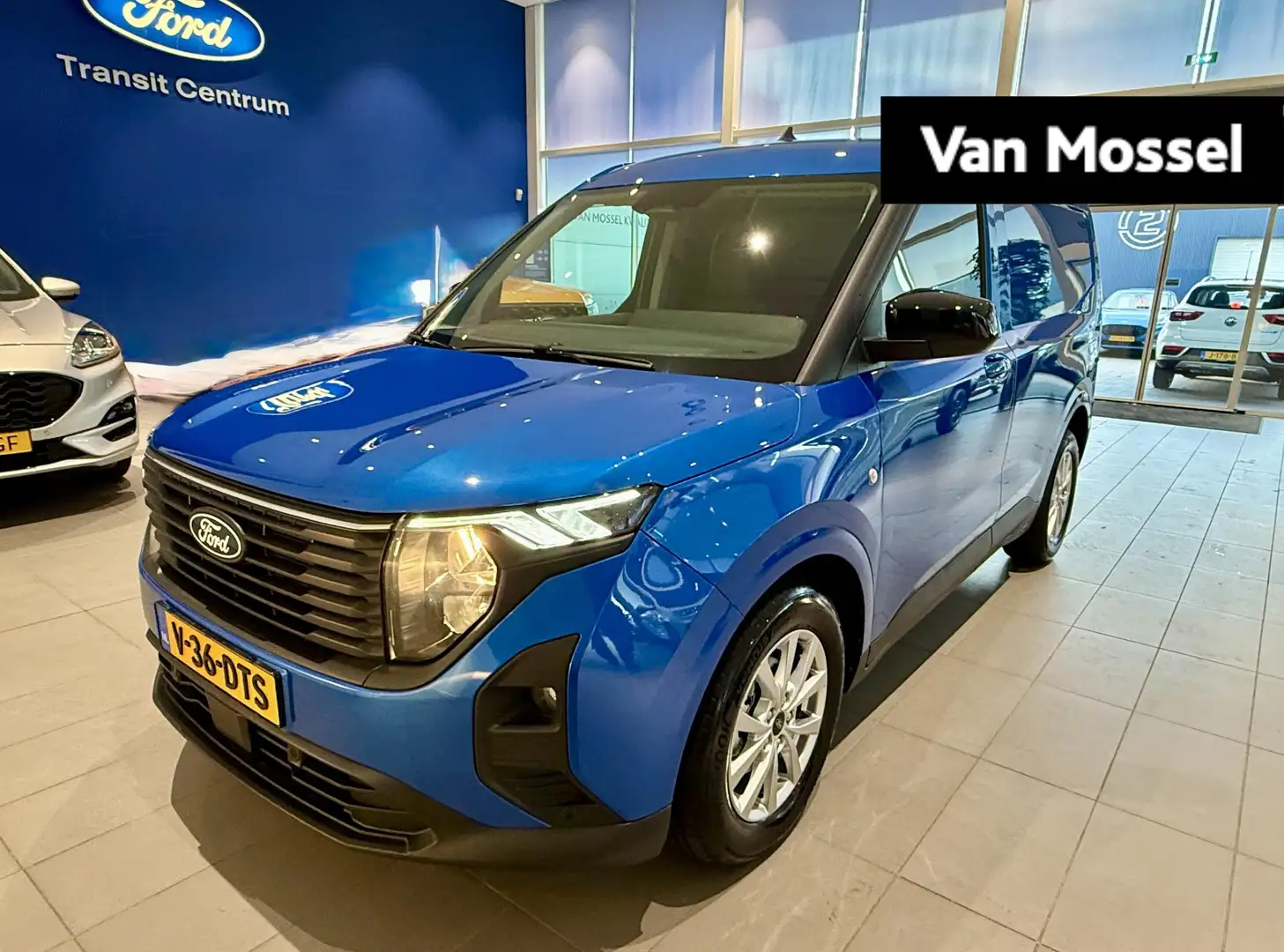 Ford Transit Courier 1.0 EcoBoost Limited Automaat | Navigatie | Achter Bleu - 1