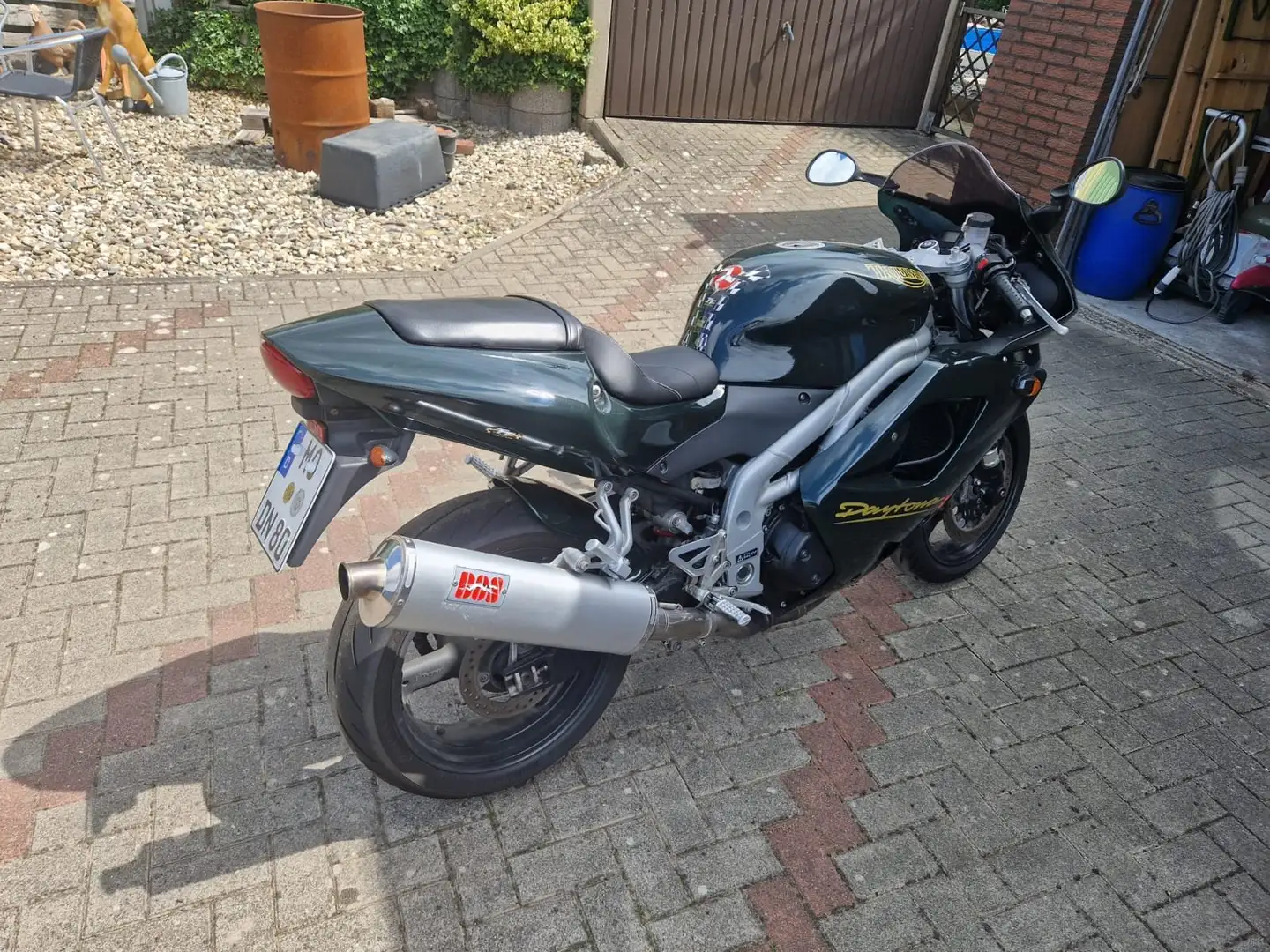 Triumph Daytona 955i Groen - 1