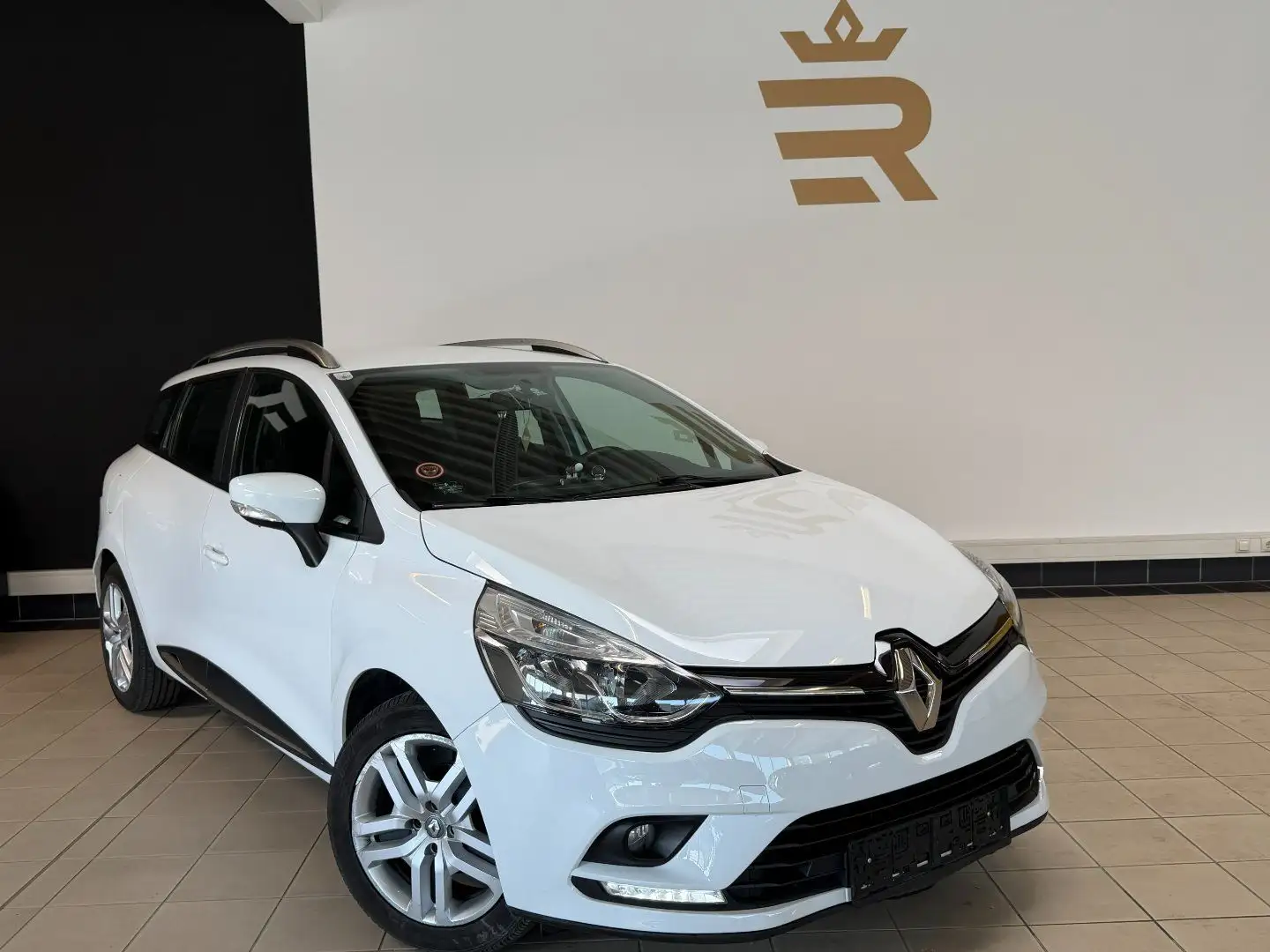 Renault Clio 1.5 dCi 90 Grandtour Weiß - 1