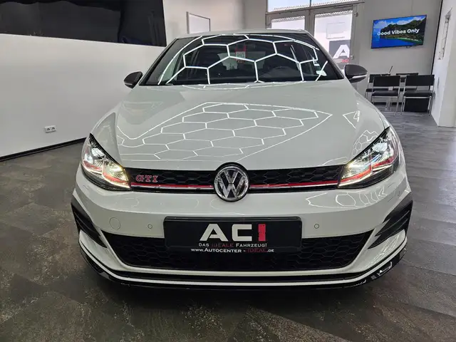 Volkswagen Golf view 7