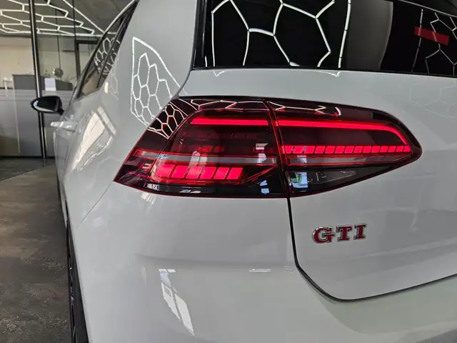 Volkswagen Golf view 15