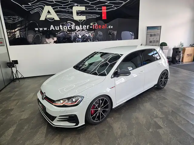 Volkswagen Golf view 9