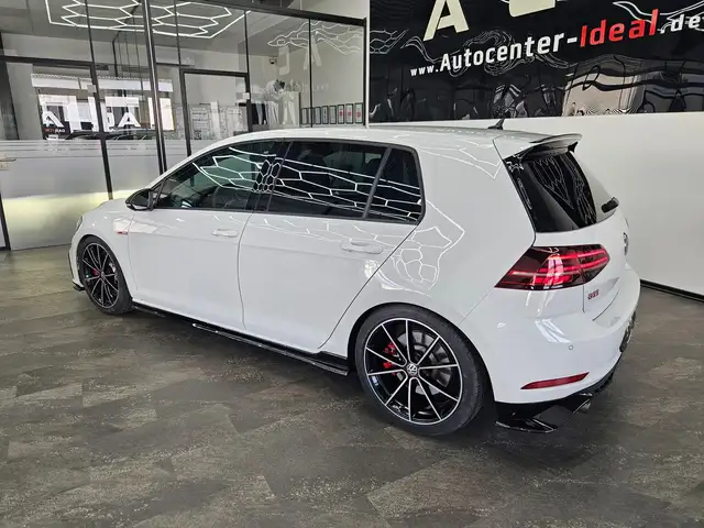 Volkswagen Golf view 12