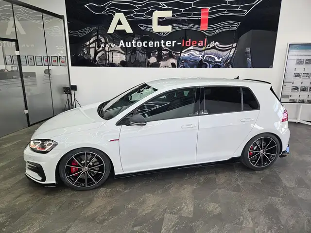Volkswagen Golf view 11