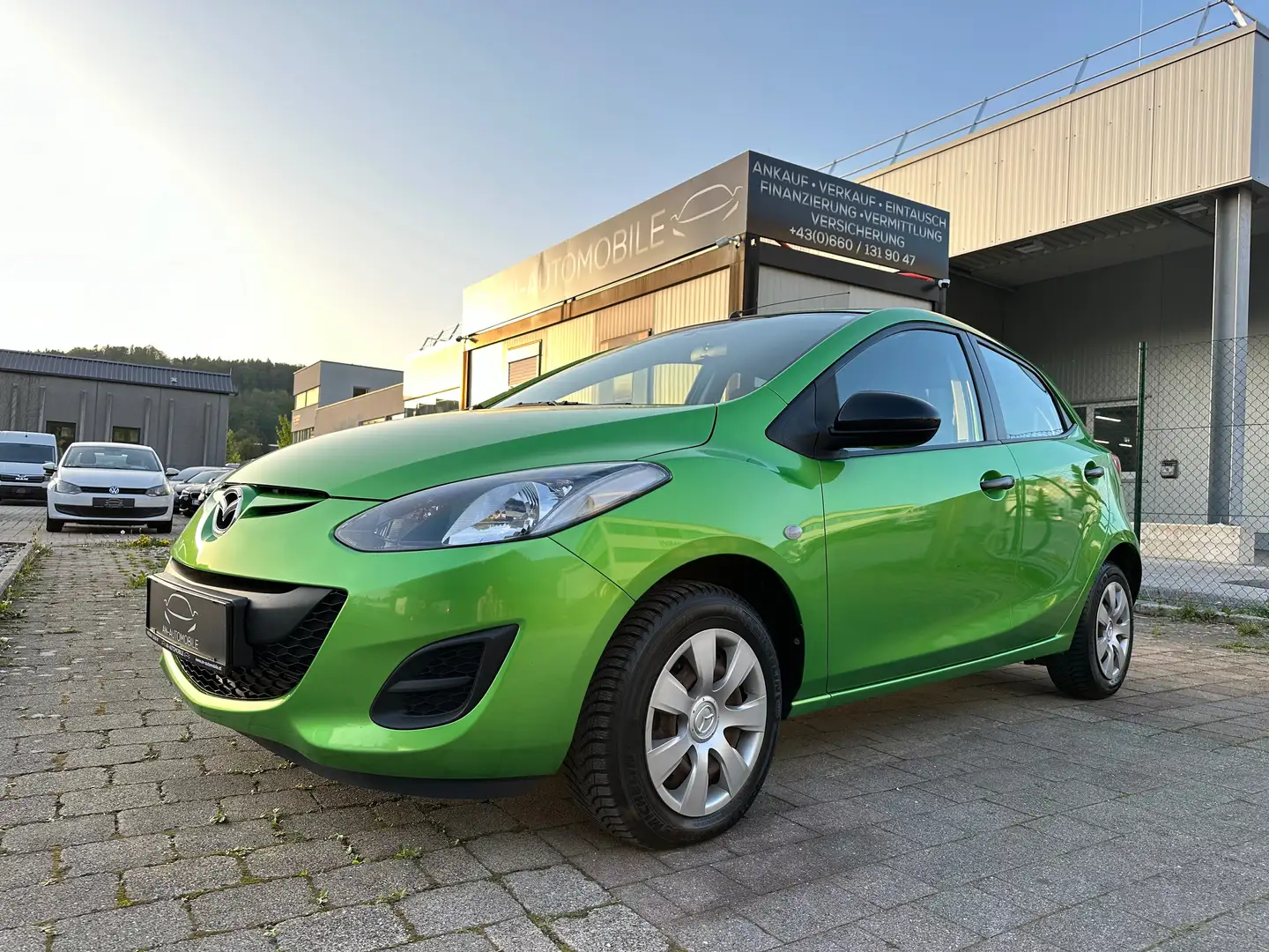 Mazda 2 1,3i CE Pro Finanzierung möglich Zielony - 1