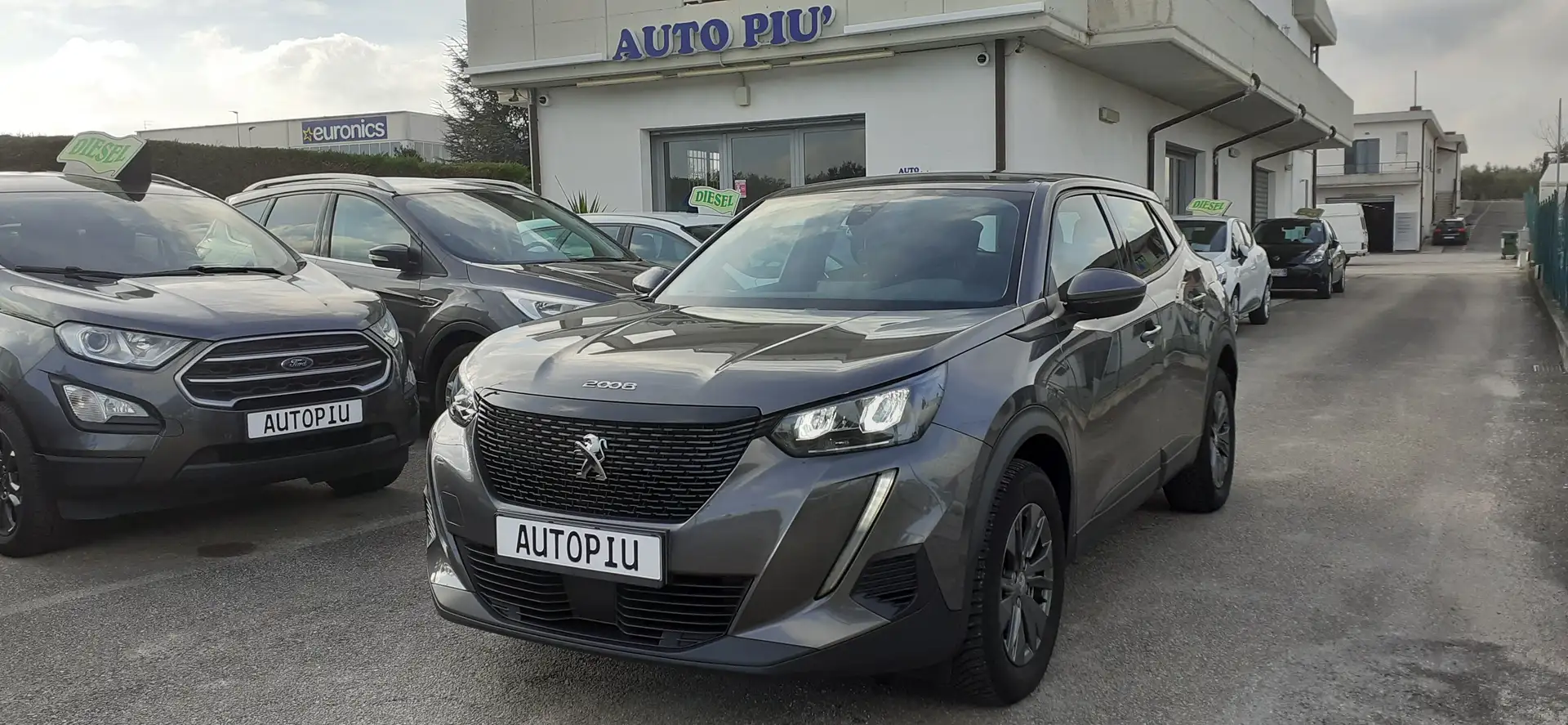 Peugeot 2008 1.5 BlueHDi 110 CV-Garantita 24 Mesi Grigio - 2