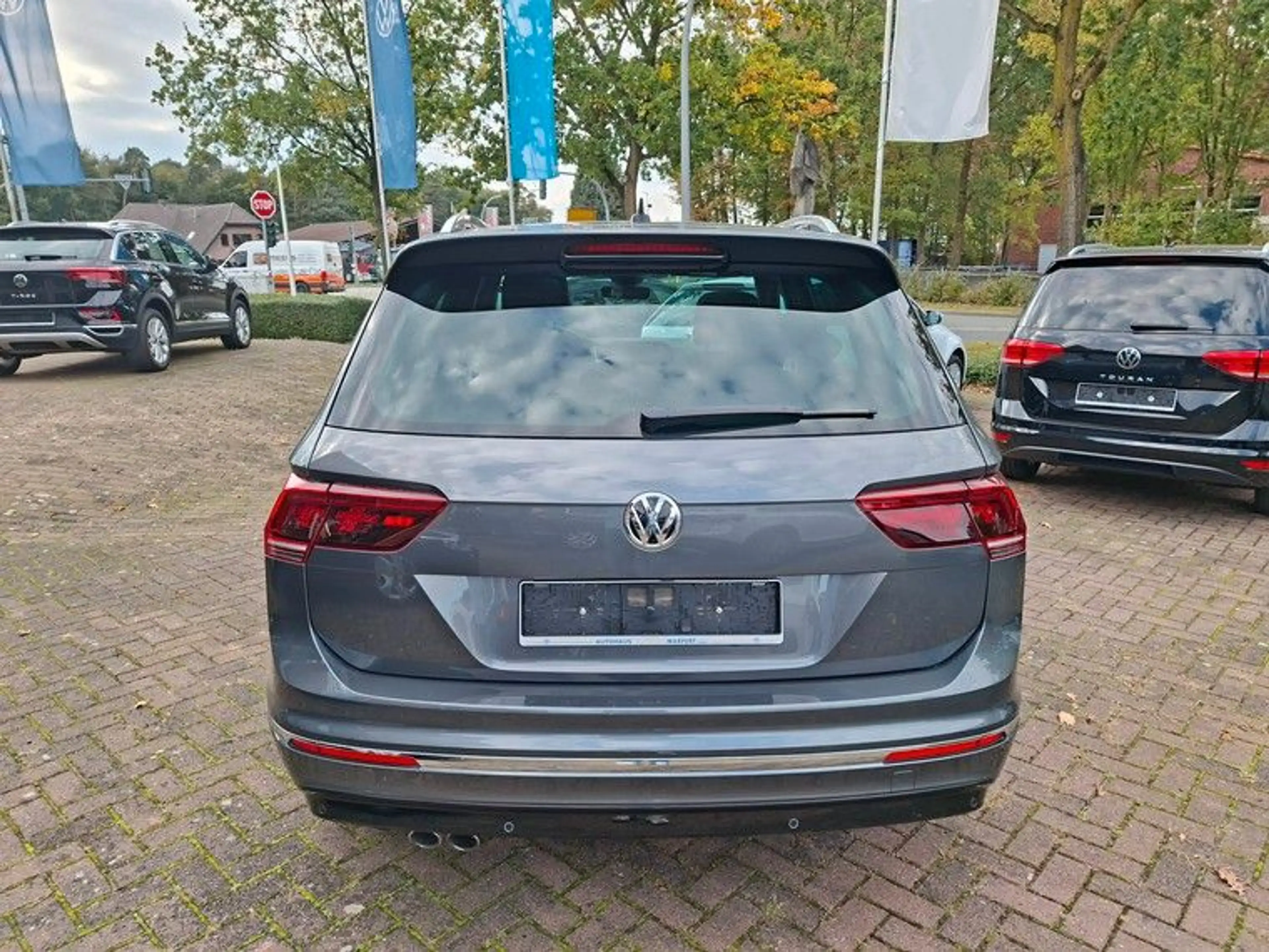 Volkswagen Tiguan 2,0 TDI Highline 4Motion R-LINE — photo 4