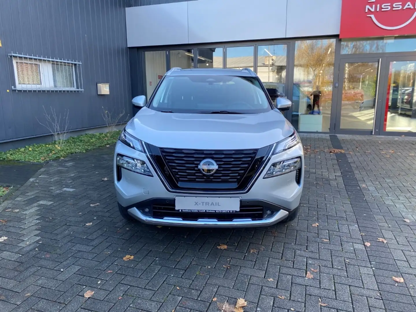 Nissan X-Trail TEKNA+ 1.5 VC-T e-POWER 204PS HUD Panorama Navi Le Silber - 2