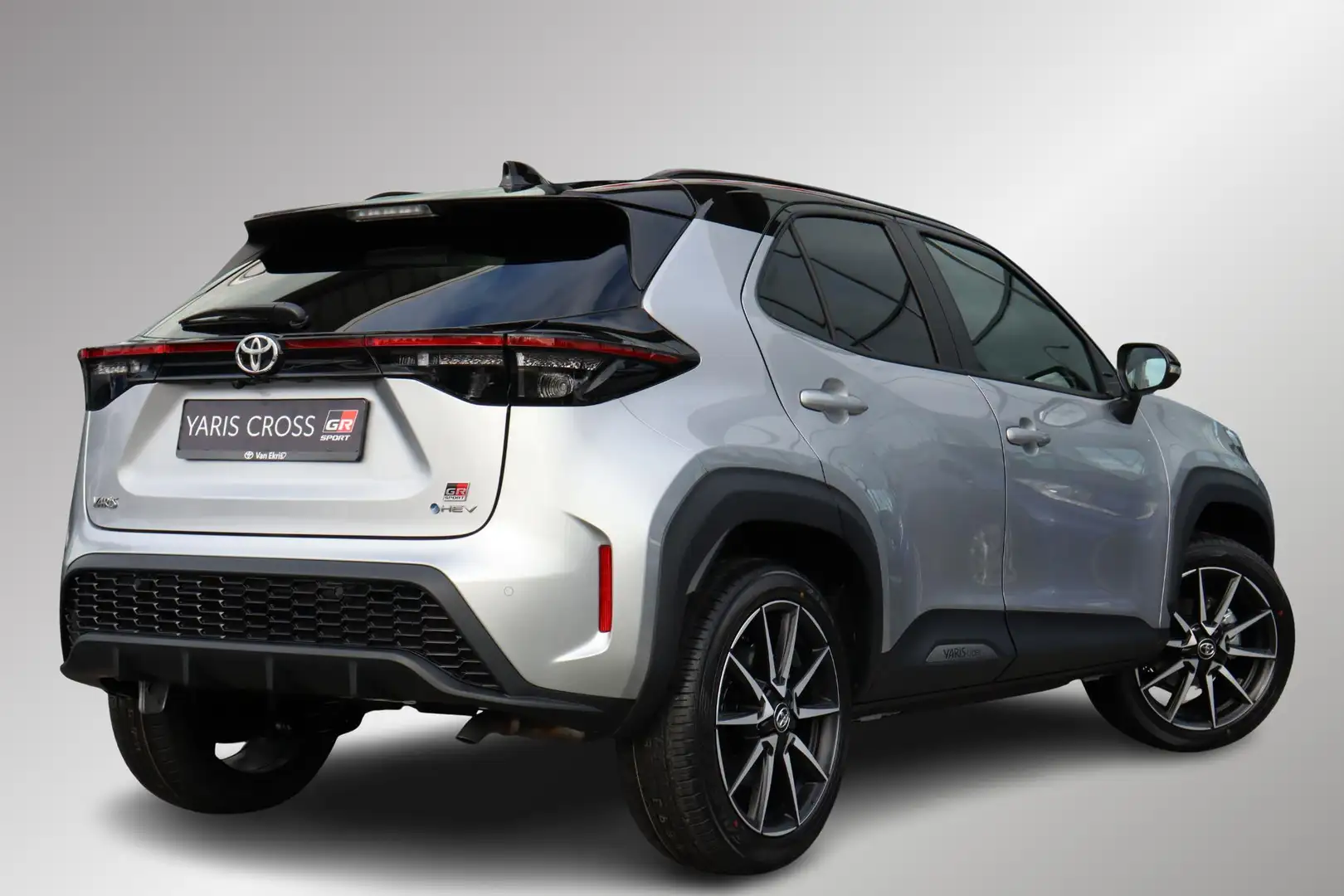 Toyota Yaris Cross 1.5 Hybrid 130 GR Sport, Panoramadak, BSM, JBL, Ca Gris - 2