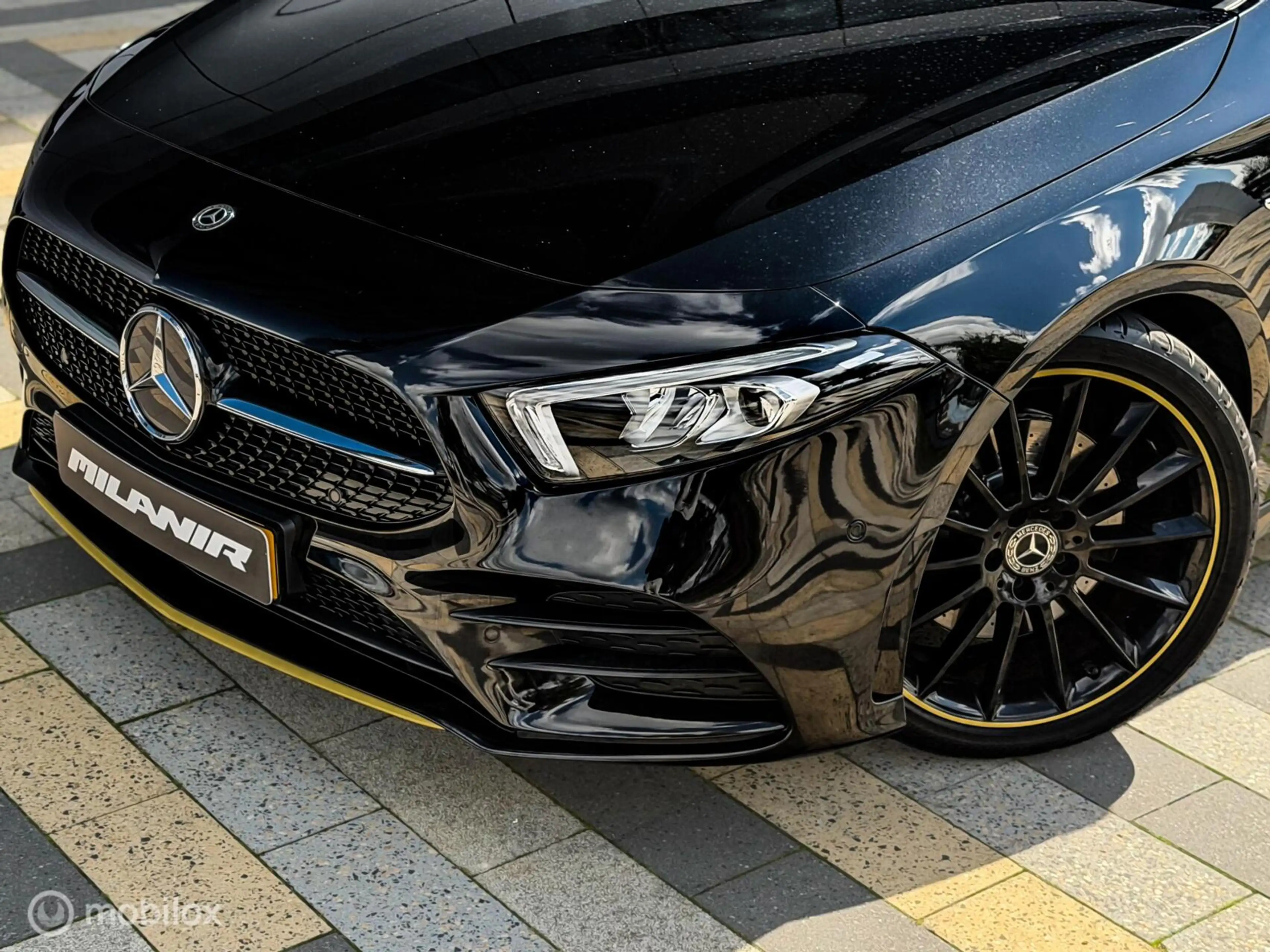 Mercedes-Benz A 220 Editon 1 AMG Line | Pano | Camera — photo 7