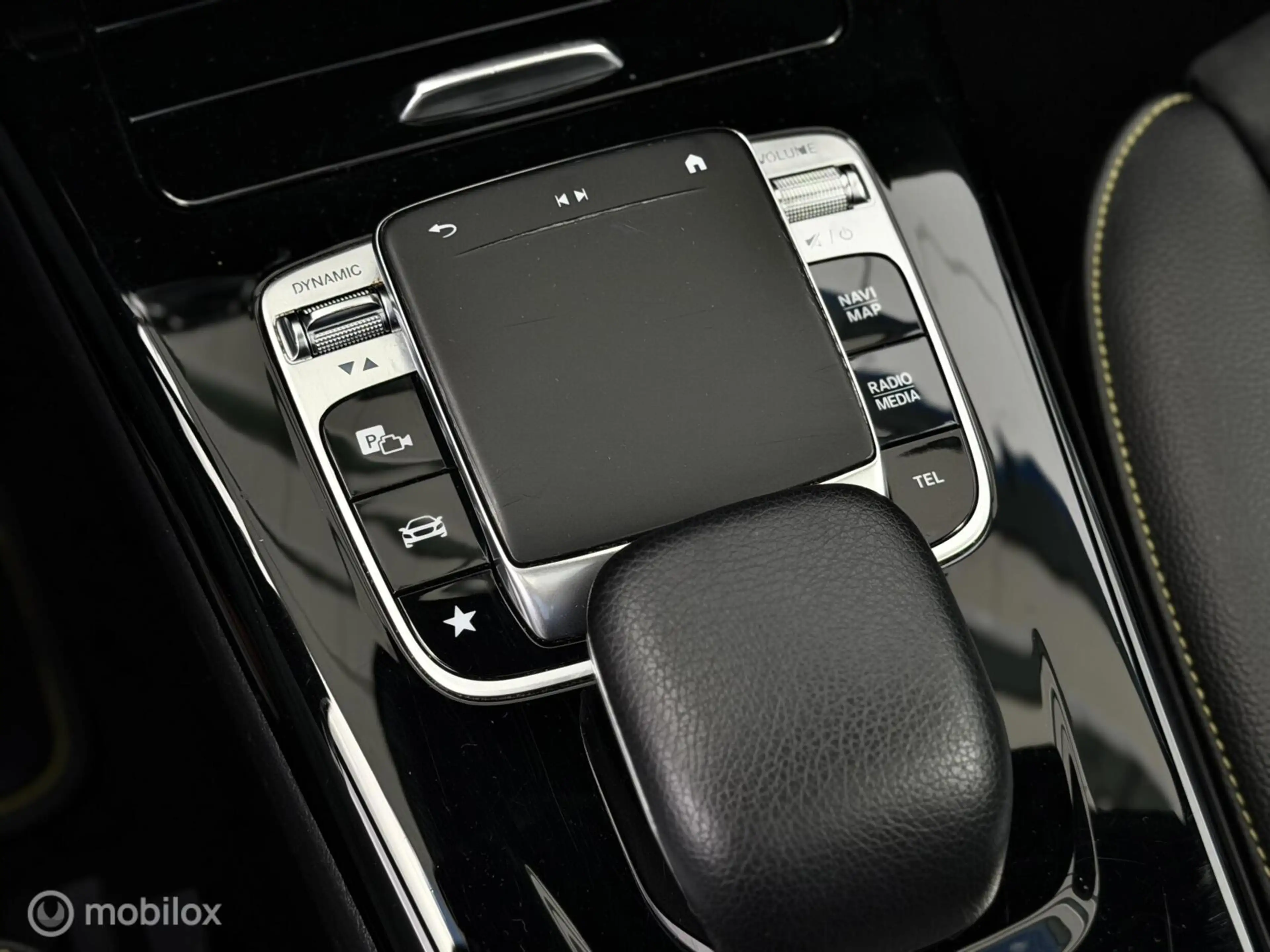 Mercedes-Benz A 220 Editon 1 AMG Line | Pano | Camera — photo 24