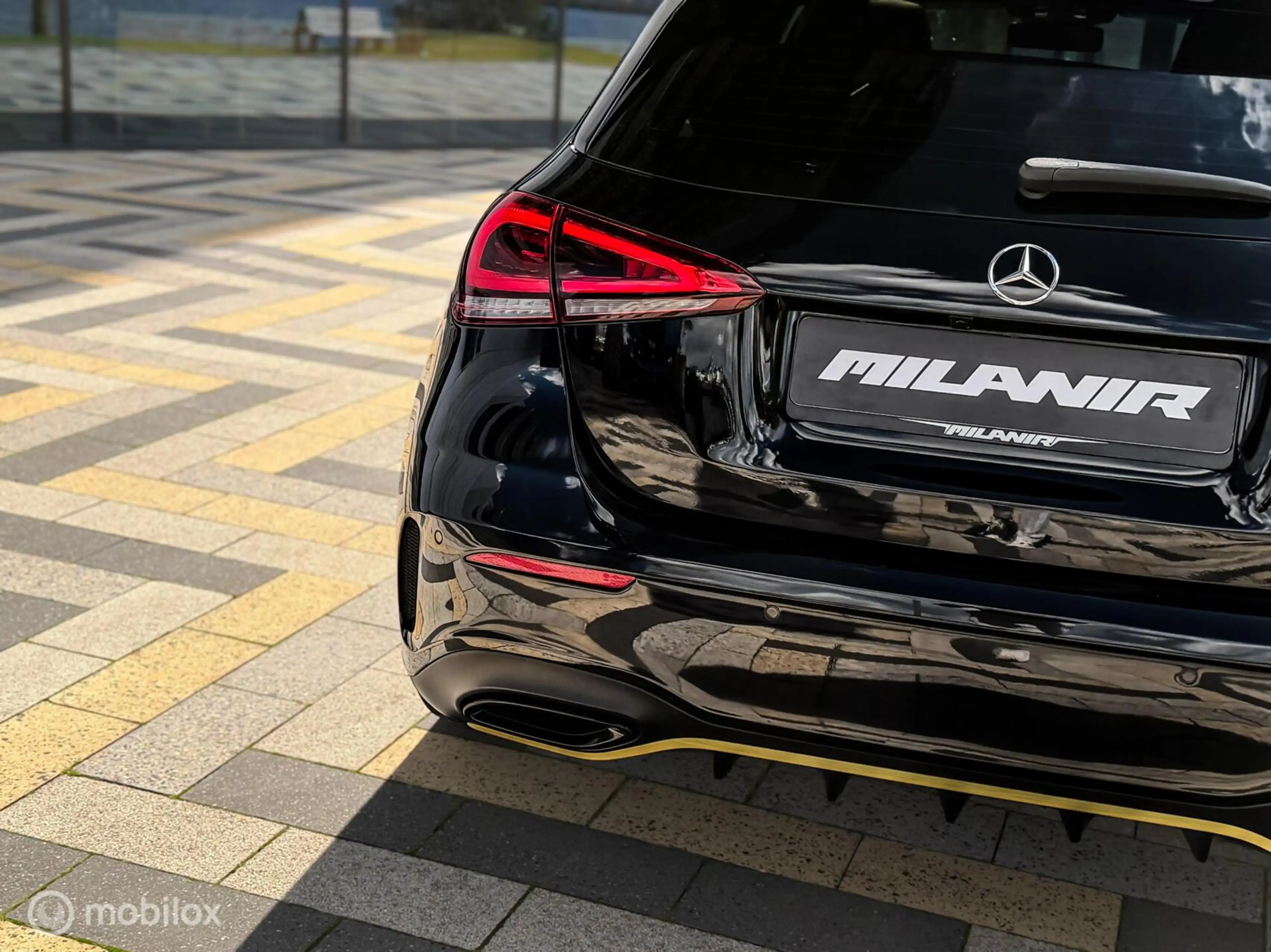 Mercedes-Benz A 220 Editon 1 AMG Line | Pano | Camera — photo 11