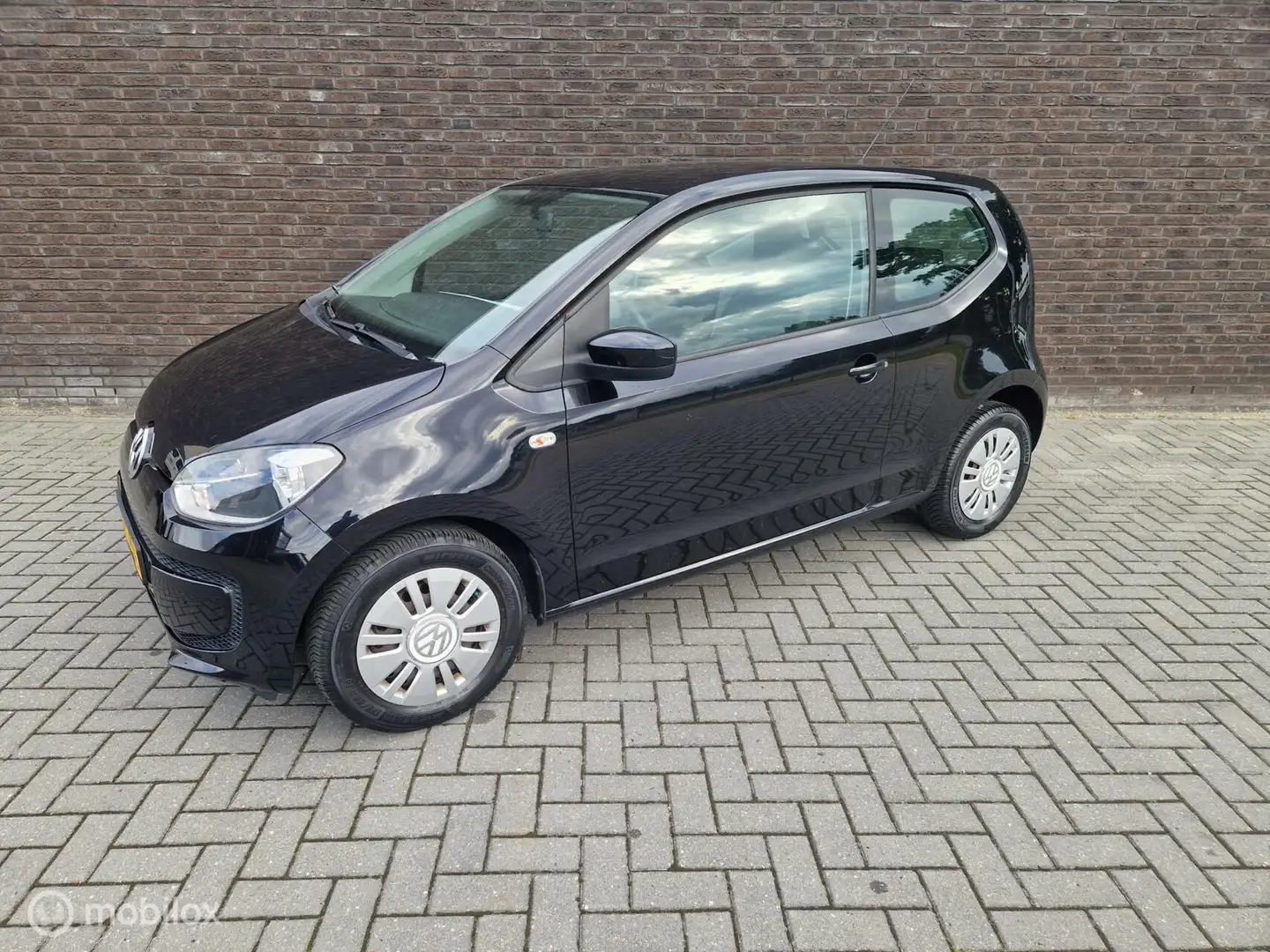 Volkswagen up! 1.0 high up|Navigatie|Airco|Netjes| Noir - 1