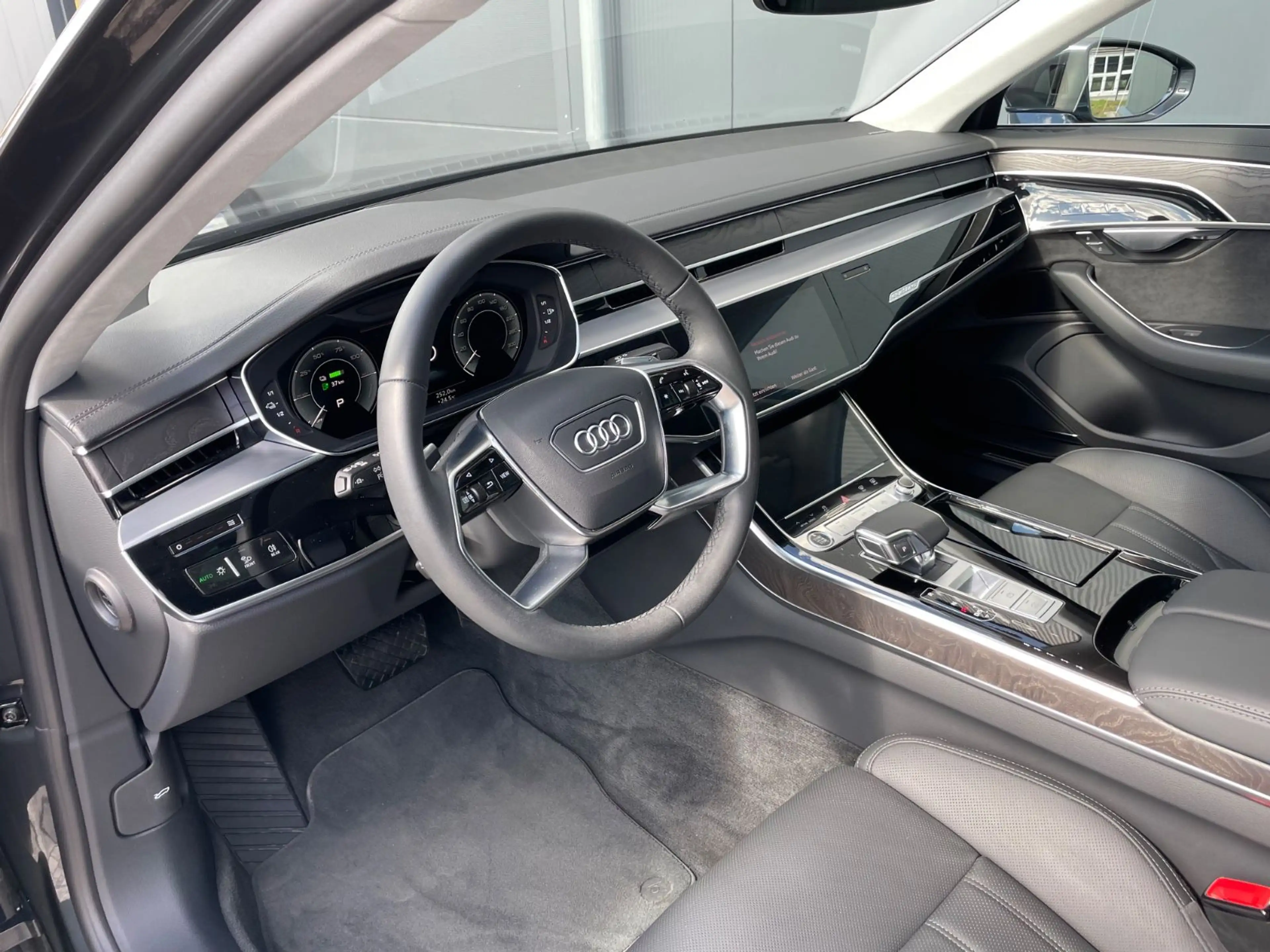 Audi A8 60 TFSI e quattro/Pano/B+O/TV/Nacht/NP 160 — photo 10