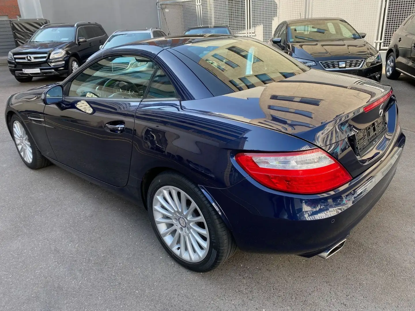 Mercedes-Benz SLK 250 CGI Cabrio/ 6Gang/BiXenon/PDC/LM/Panorama Bleu - 2