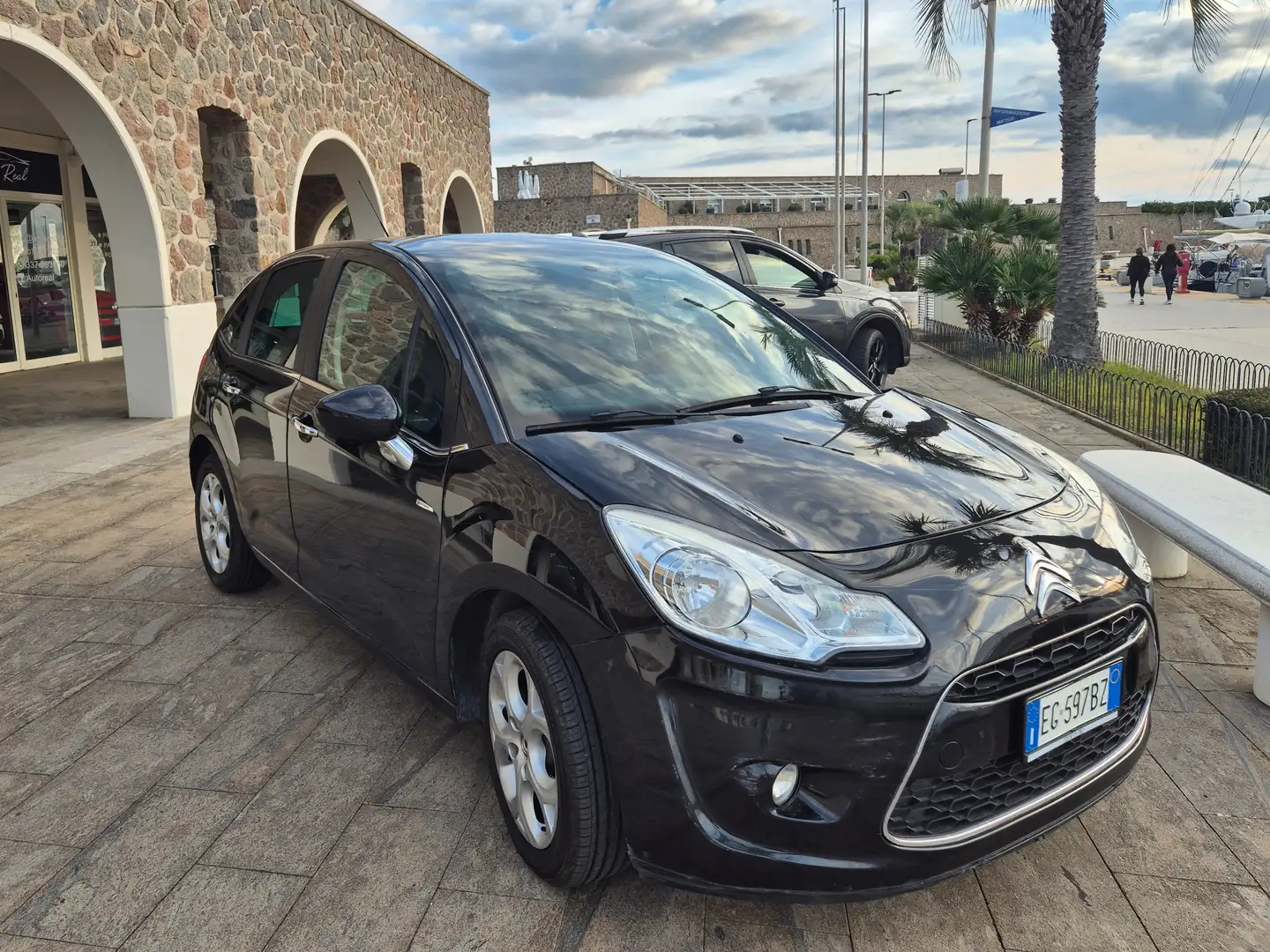 Citroen C3 C3 1.4 Exclusive (exclusive style) Nero - 2